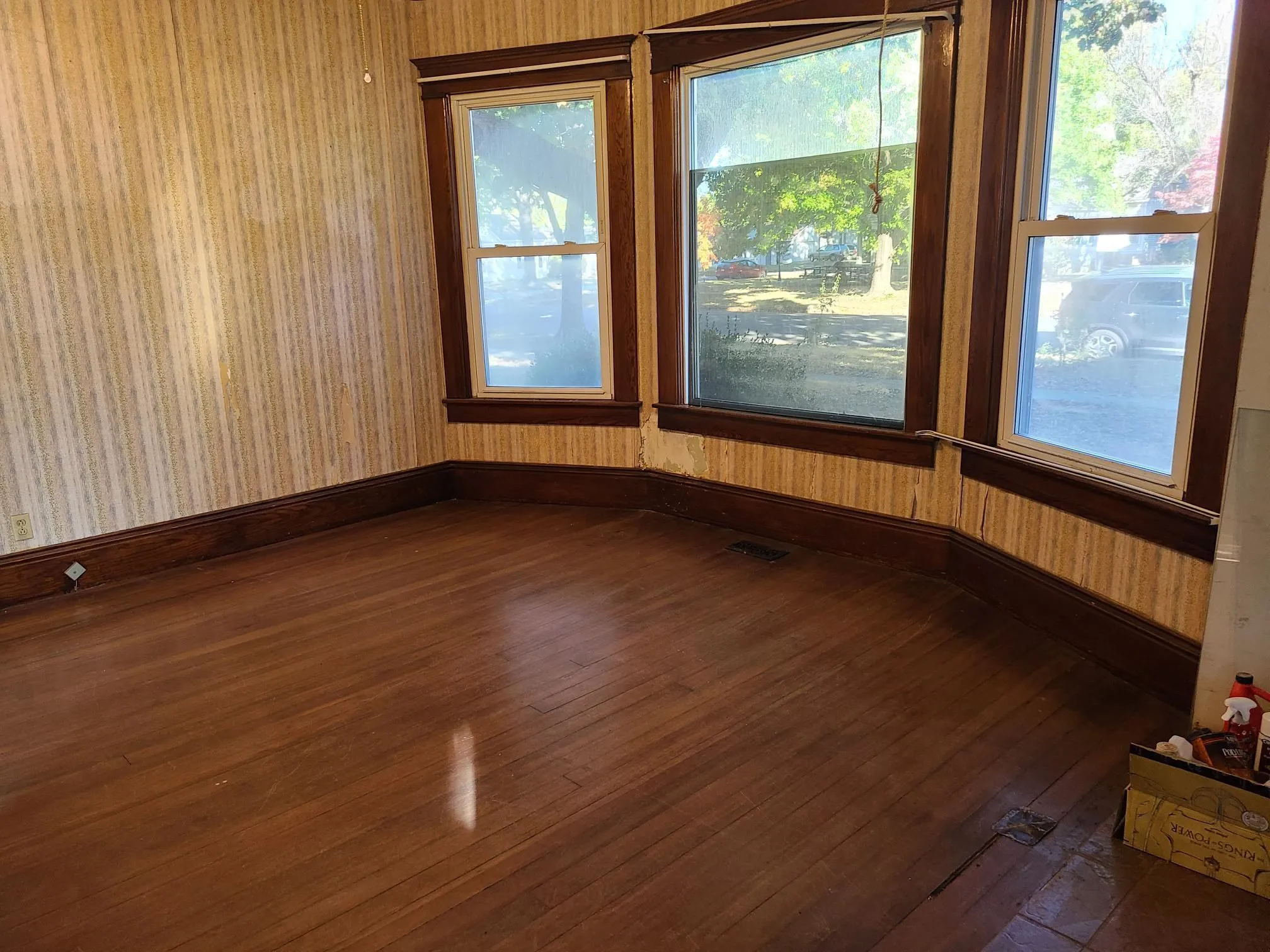 Winfield, Kansas 67156, United States, 3 Bedrooms Bedrooms, ,2 BathroomsBathrooms,Residential,Active,147143