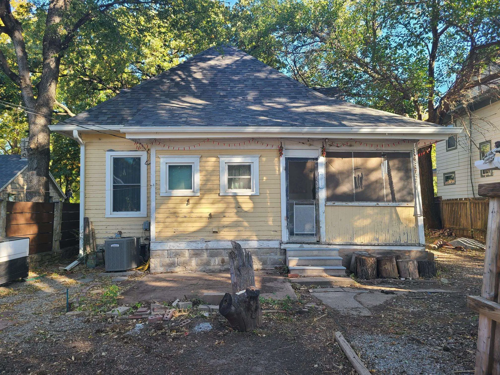 Winfield, Kansas 67156, United States, 3 Bedrooms Bedrooms, ,2 BathroomsBathrooms,Residential,Active,147143