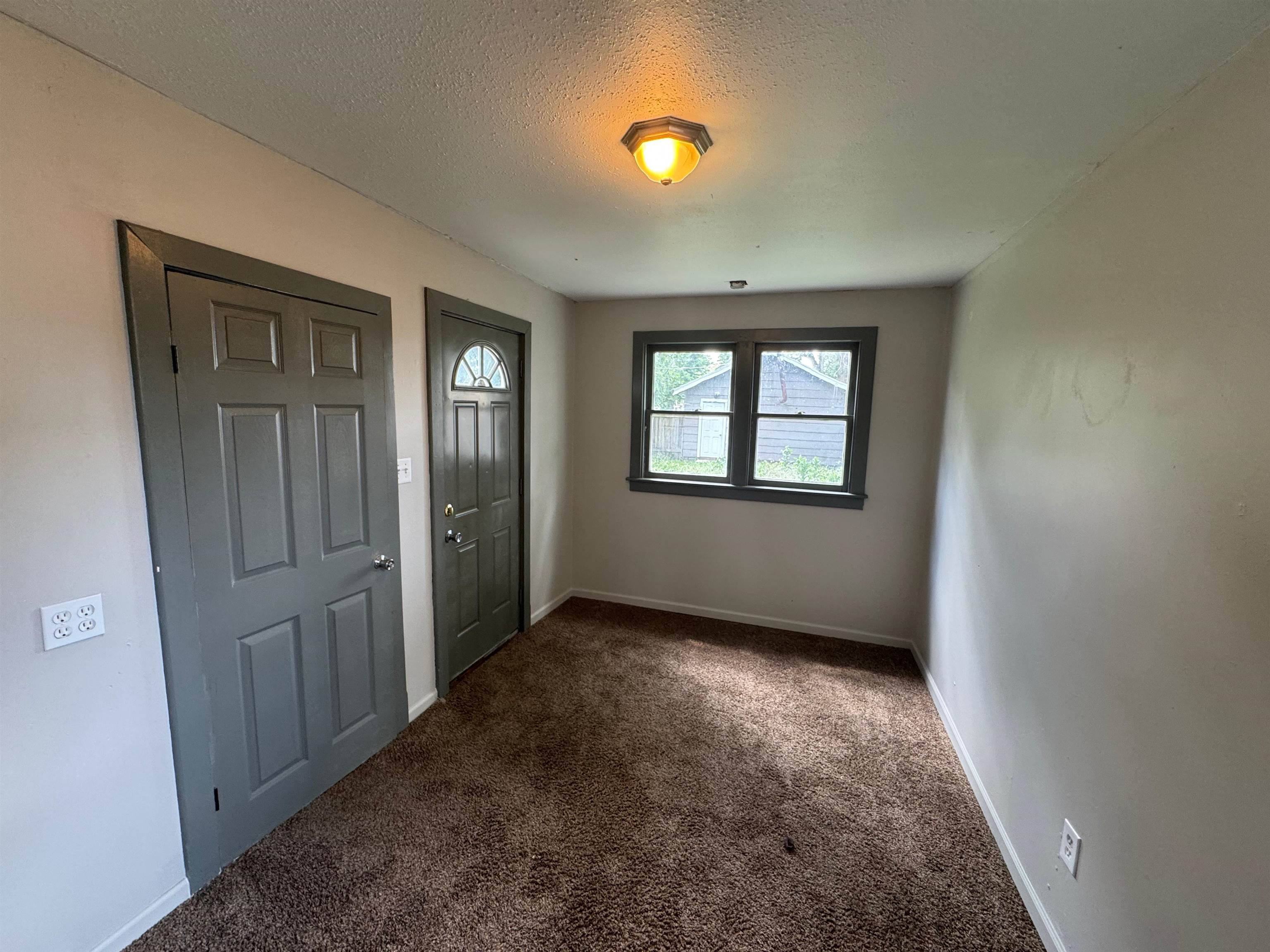 611 Spruce St, Halstead, Kansas image 3