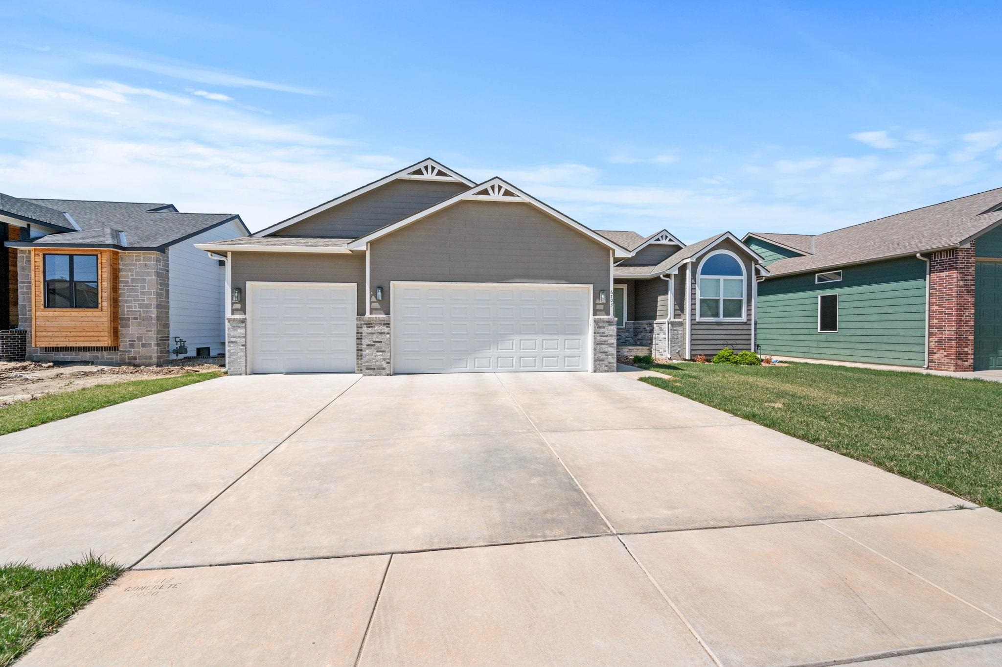 6703 N Silverton St, Park City, Kansas image 32