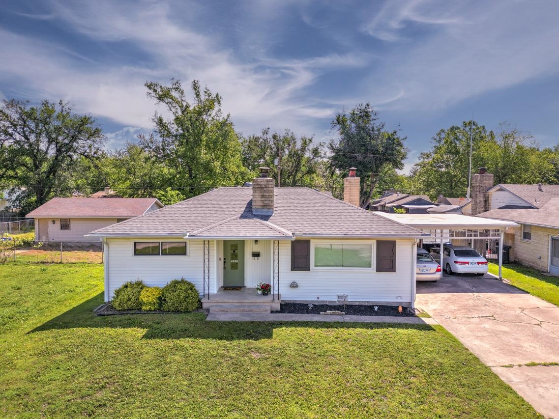 1208 N A St, Arkansas City, Kansas image 1