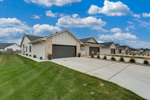 Multifamily For Sale - 436 W Long Path Ct<br/> Goddard, KS 67052