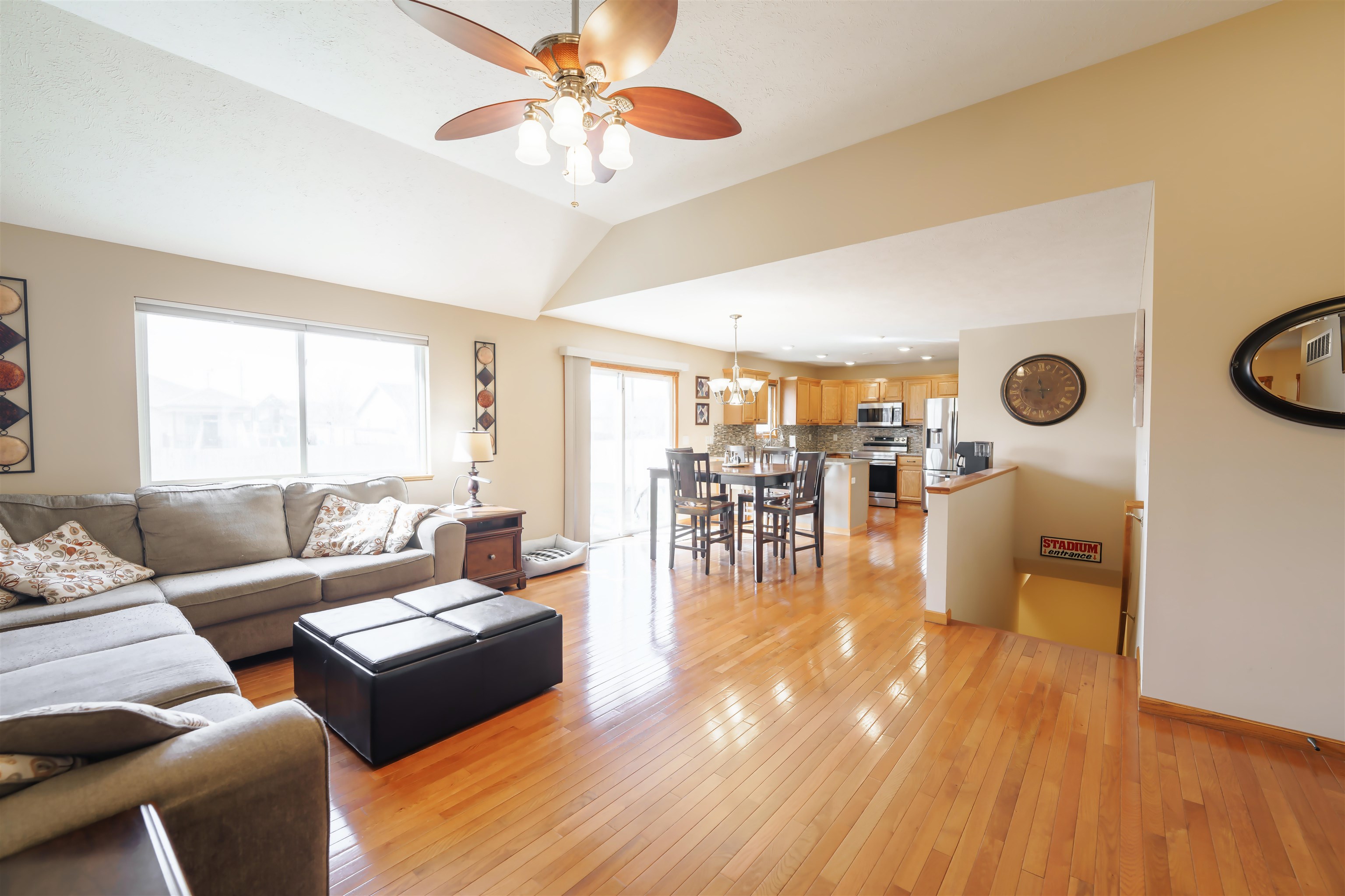 2928 Jack Cir, Salina, Kansas image 2