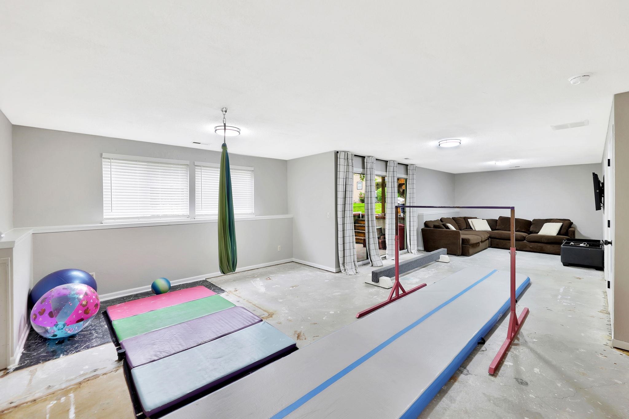 416 Country Hills Dr, Augusta, Kansas image 24