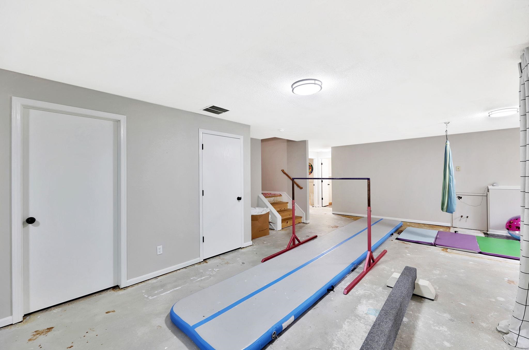 416 Country Hills Dr, Augusta, Kansas image 25