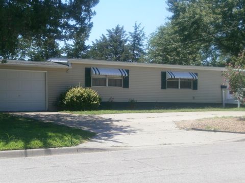 Homes For Sale - 532 Laurel St<br/> Ottawa County, Minneapolis, KS 67467