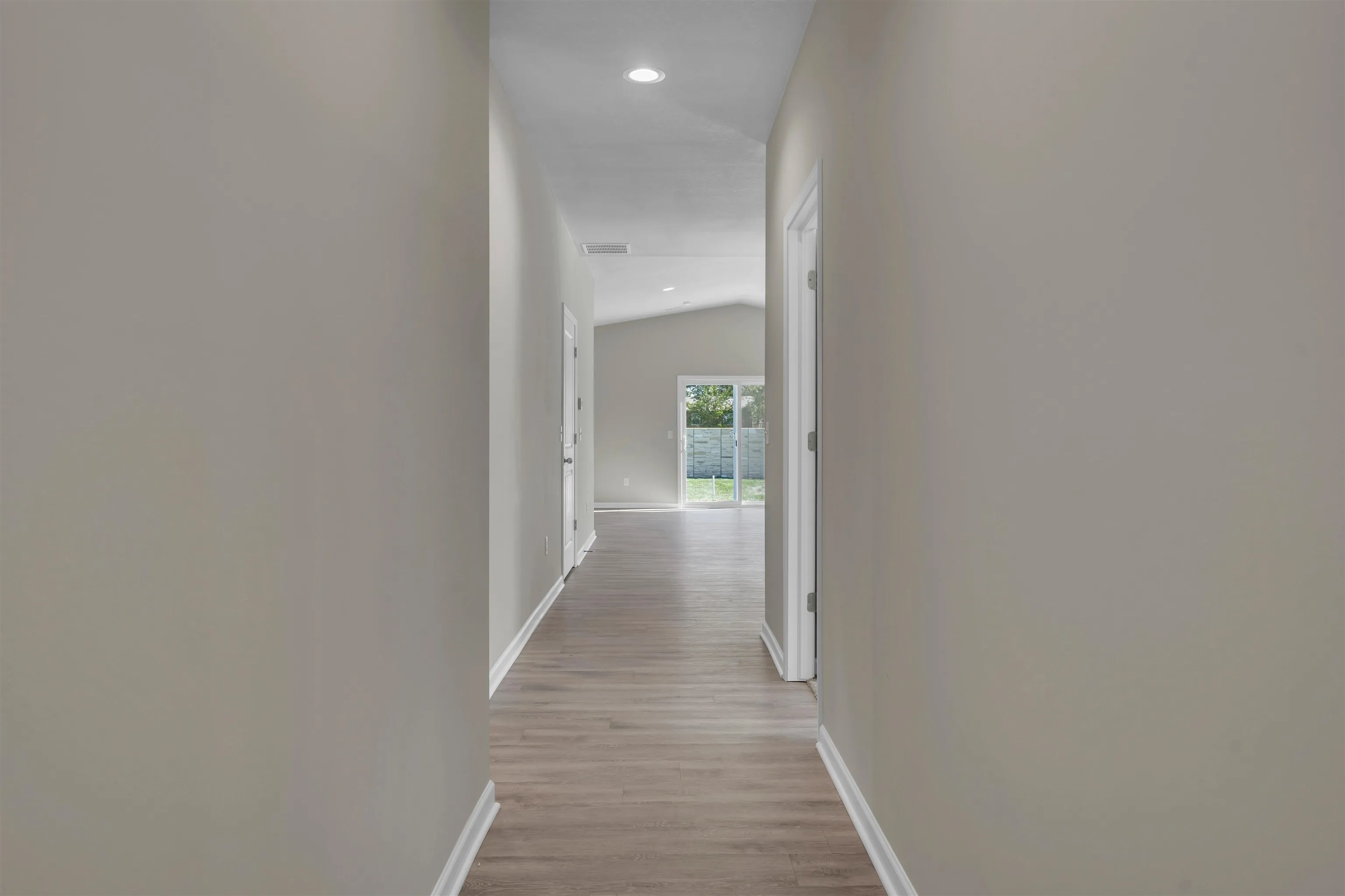 Garden Plain, Kansas 67050, United States, 4 Bedrooms Bedrooms, ,2 BathroomsBathrooms,Residential,Pending,47203