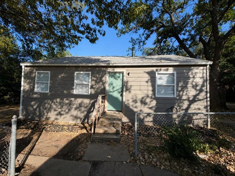Homes For Sale - 3128 S Davidson St<br/> Sedgwick County, Wichita, KS 67210