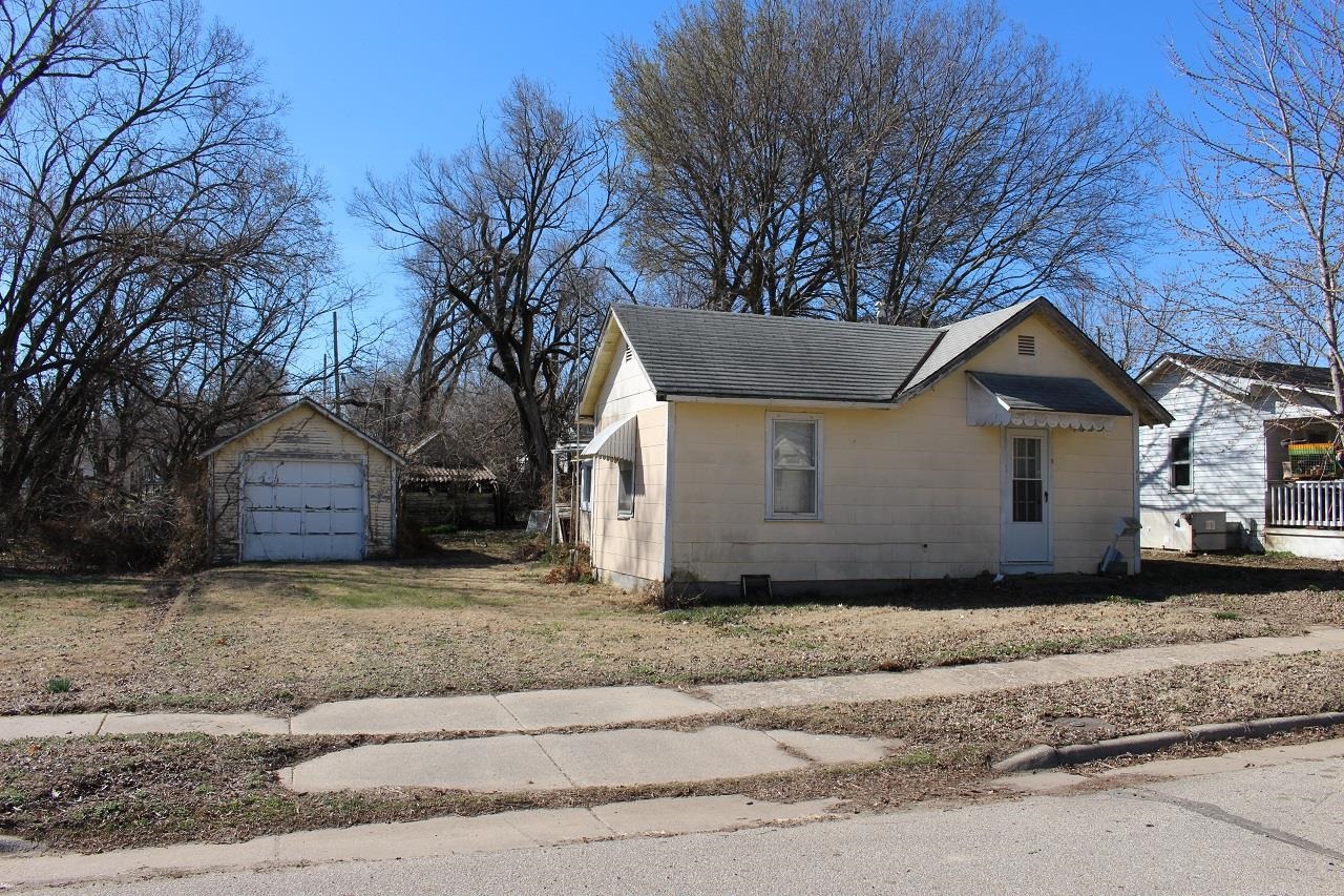 713 W Benton Ave, El Dorado, Kansas image 1