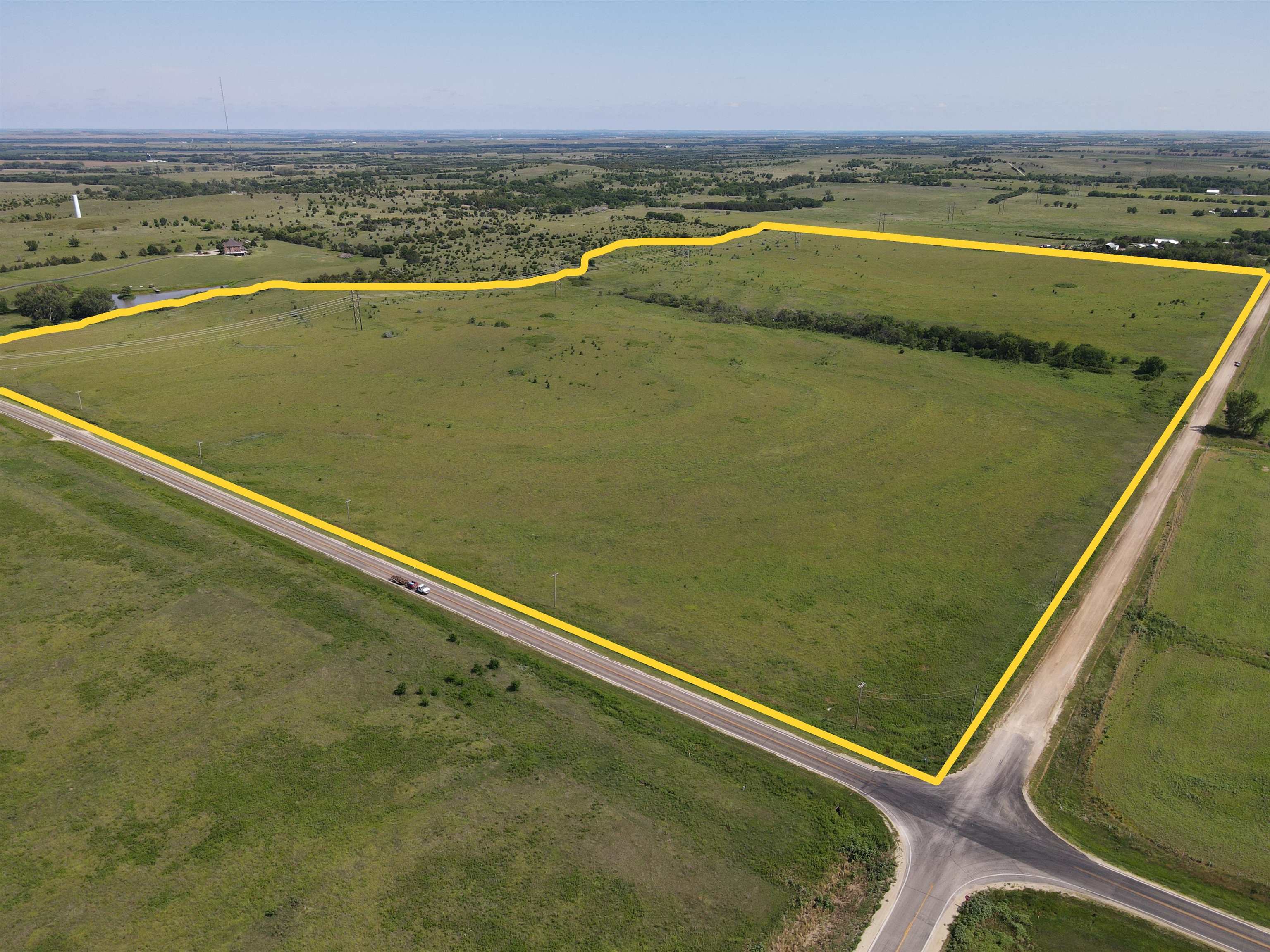 000 E Magnolia Rd, Salina, Kansas image 2