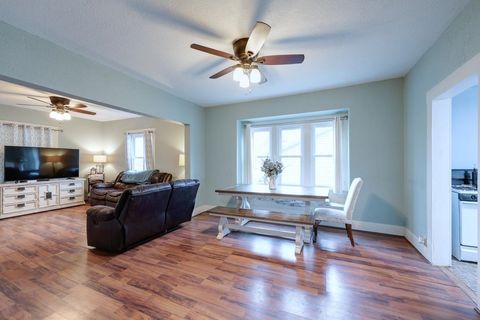 Tiny photo for 516 E 15th Ave, Winfield, KS 67156 (MLS # 669266)