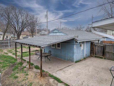 Tiny photo for 516 E 15th Ave, Winfield, KS 67156 (MLS # 669266)
