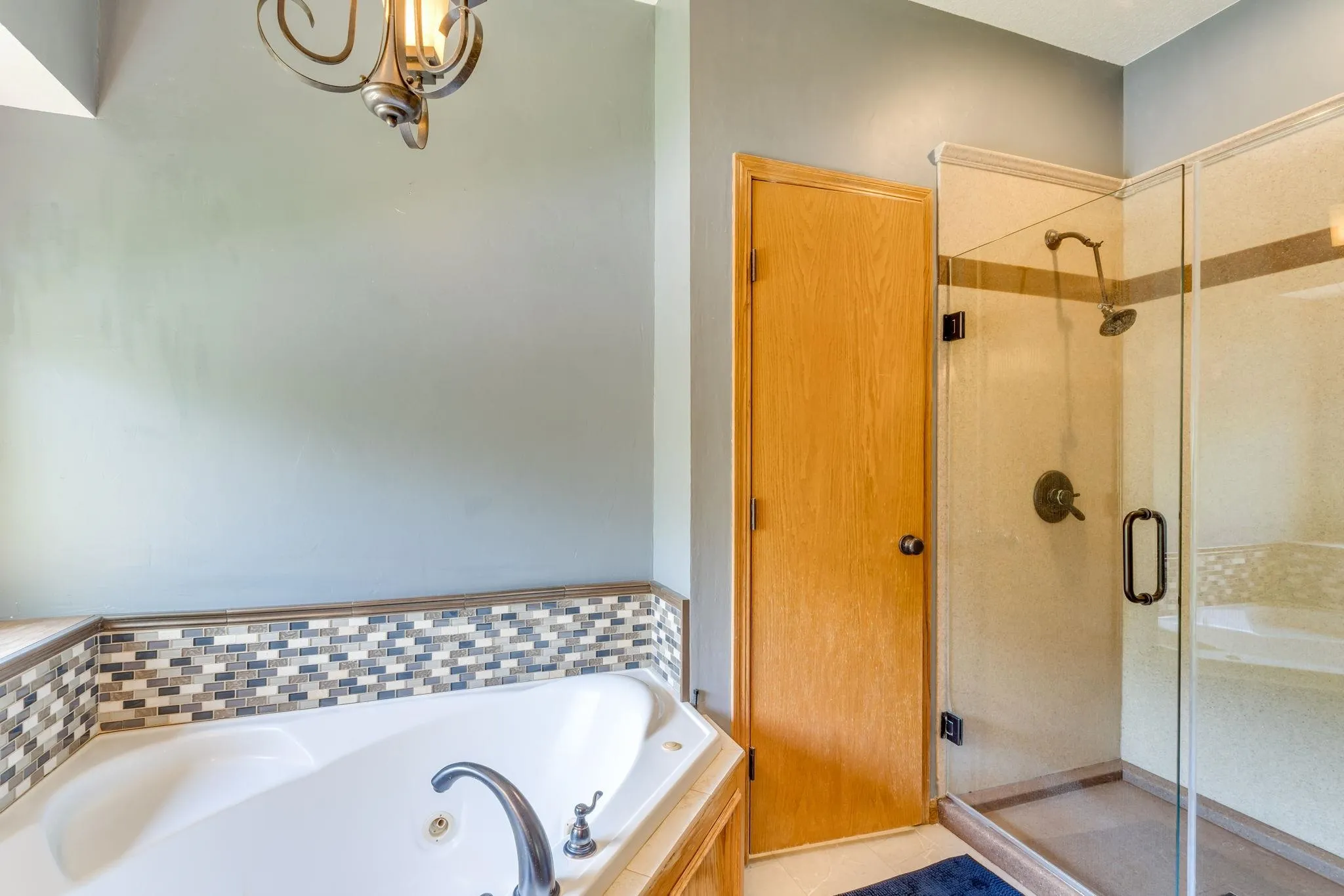 Wichita, Kansas 67235, United States, 4 Bedrooms Bedrooms, ,4 BathroomsBathrooms,Residential,Active,176709