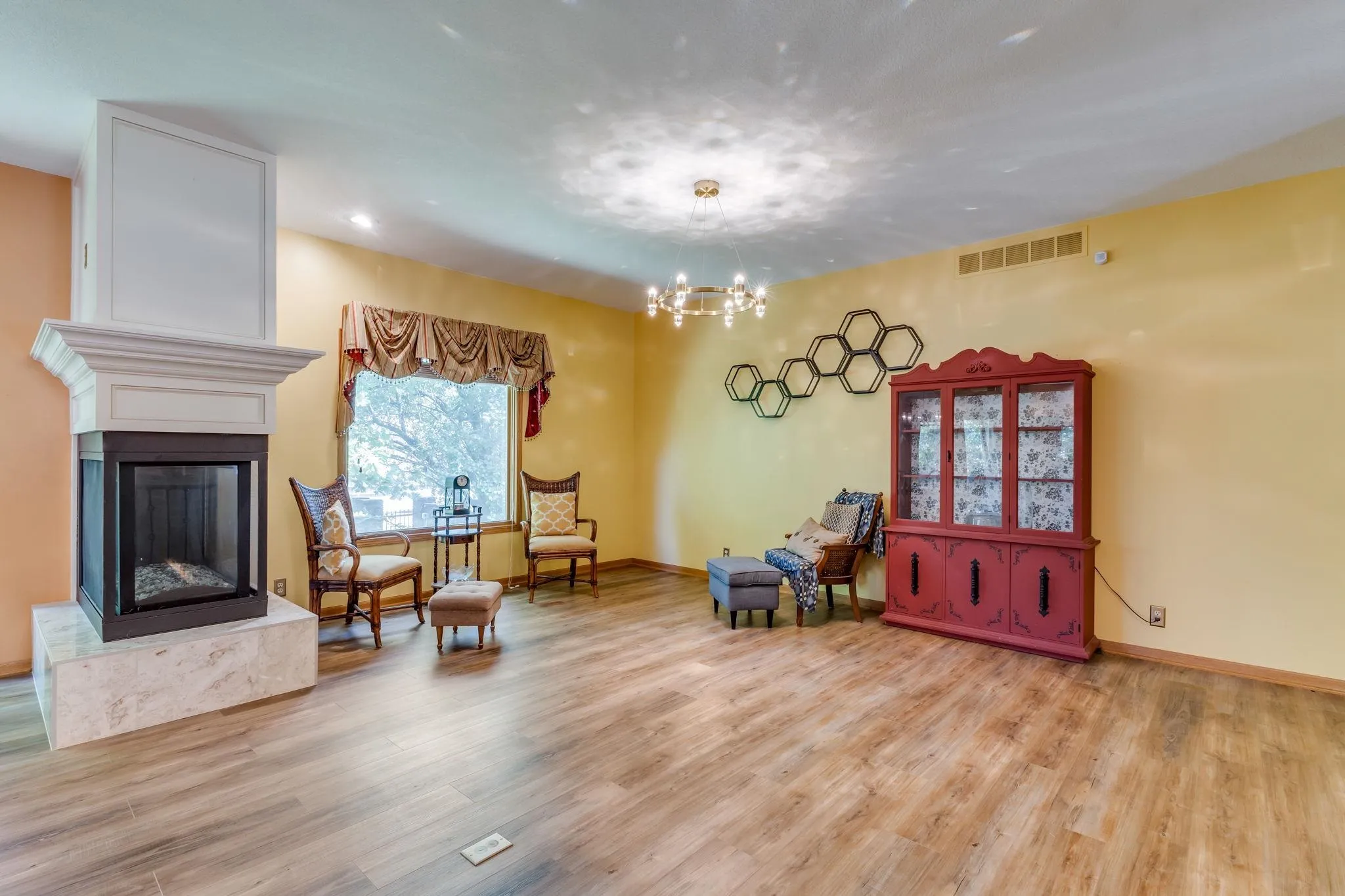 Wichita, Kansas 67235, United States, 4 Bedrooms Bedrooms, ,4 BathroomsBathrooms,Residential,Active,176709