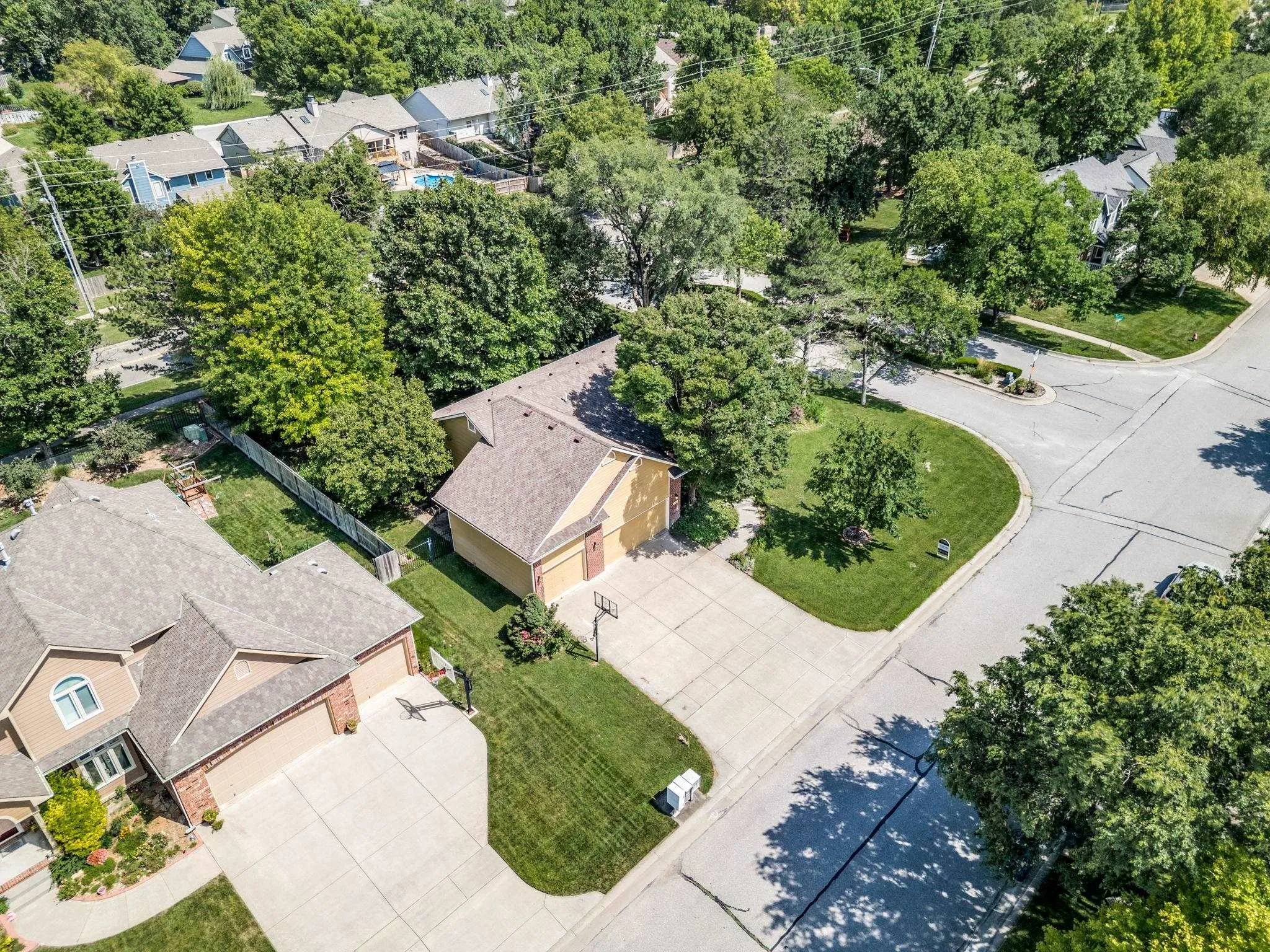 Wichita, Kansas 67235, United States, 4 Bedrooms Bedrooms, ,4 BathroomsBathrooms,Residential,Active,176709