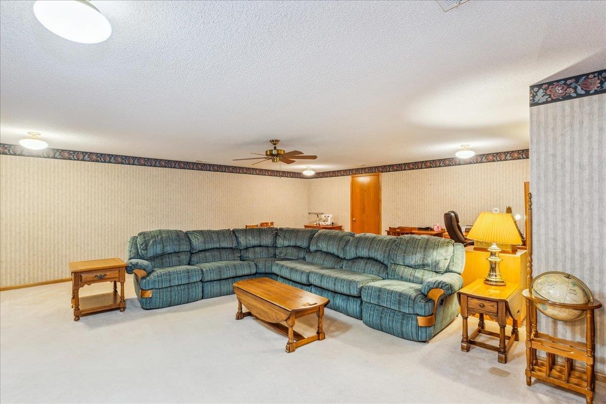 323 N Bay Country Ct, Wichita, Kansas image 24