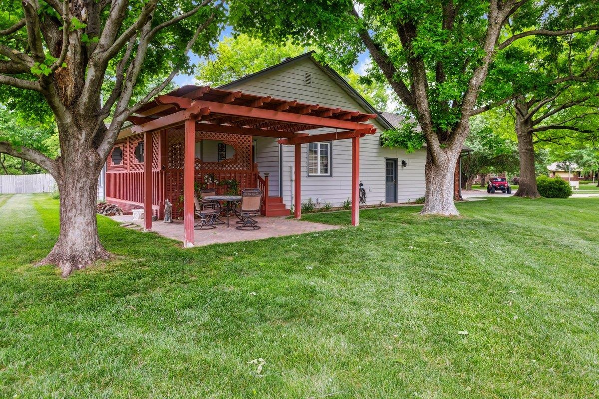 323 N Bay Country Ct, Wichita, Kansas image 31