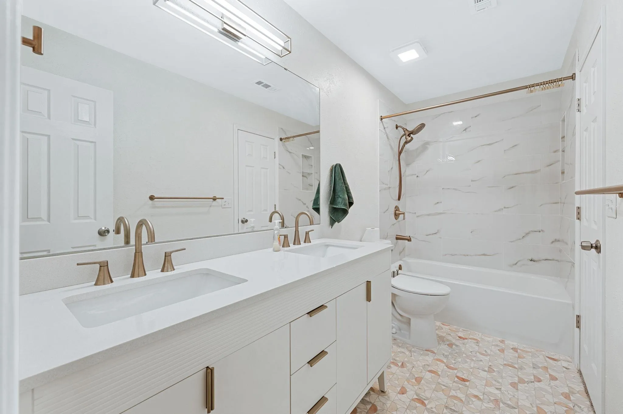 Maize, Kansas 67101, United States, 3 Bedrooms Bedrooms, ,1 BathroomBathrooms,Residential,Active,240005