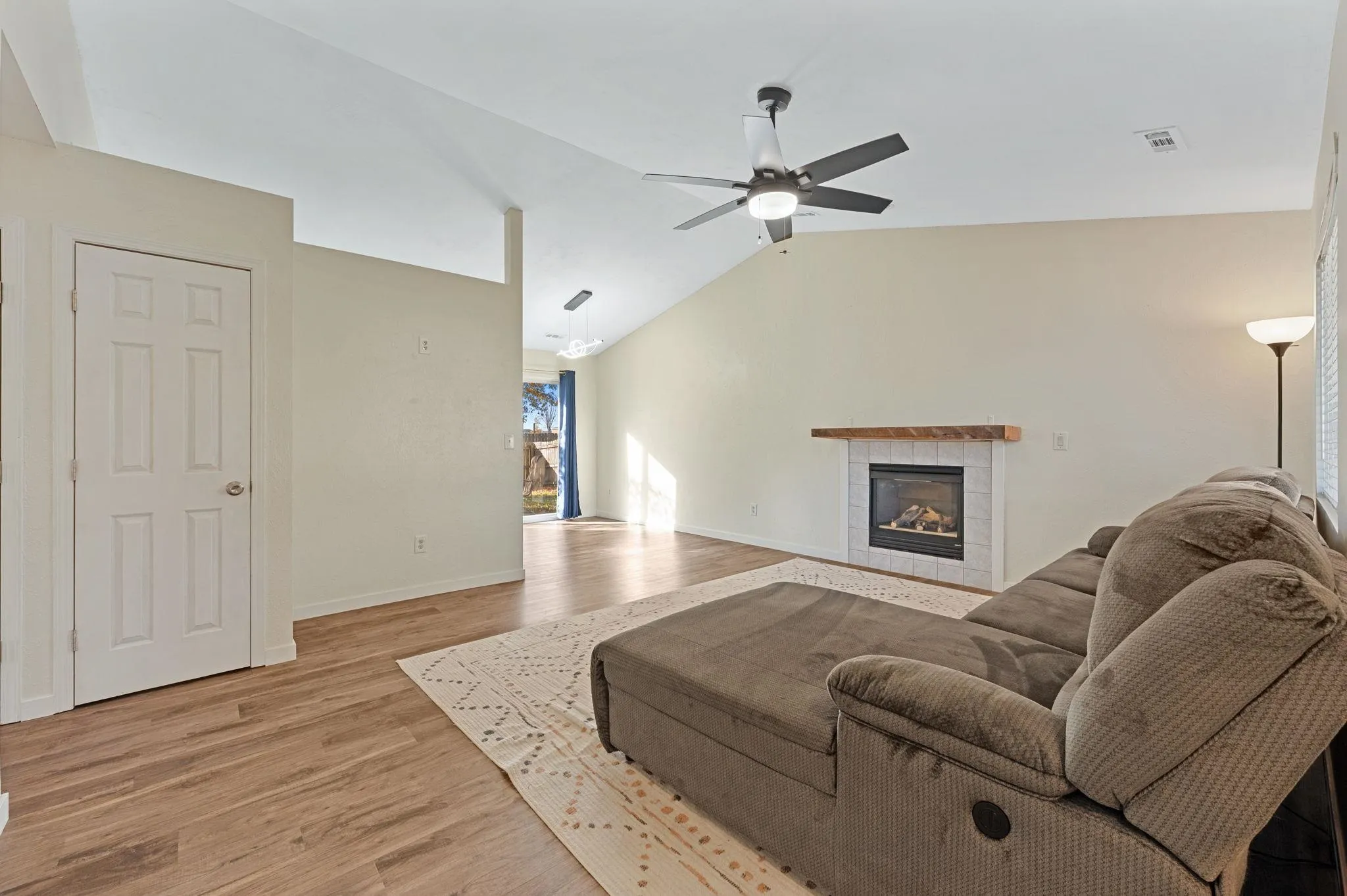 Maize, Kansas 67101, United States, 3 Bedrooms Bedrooms, ,1 BathroomBathrooms,Residential,Active,240005