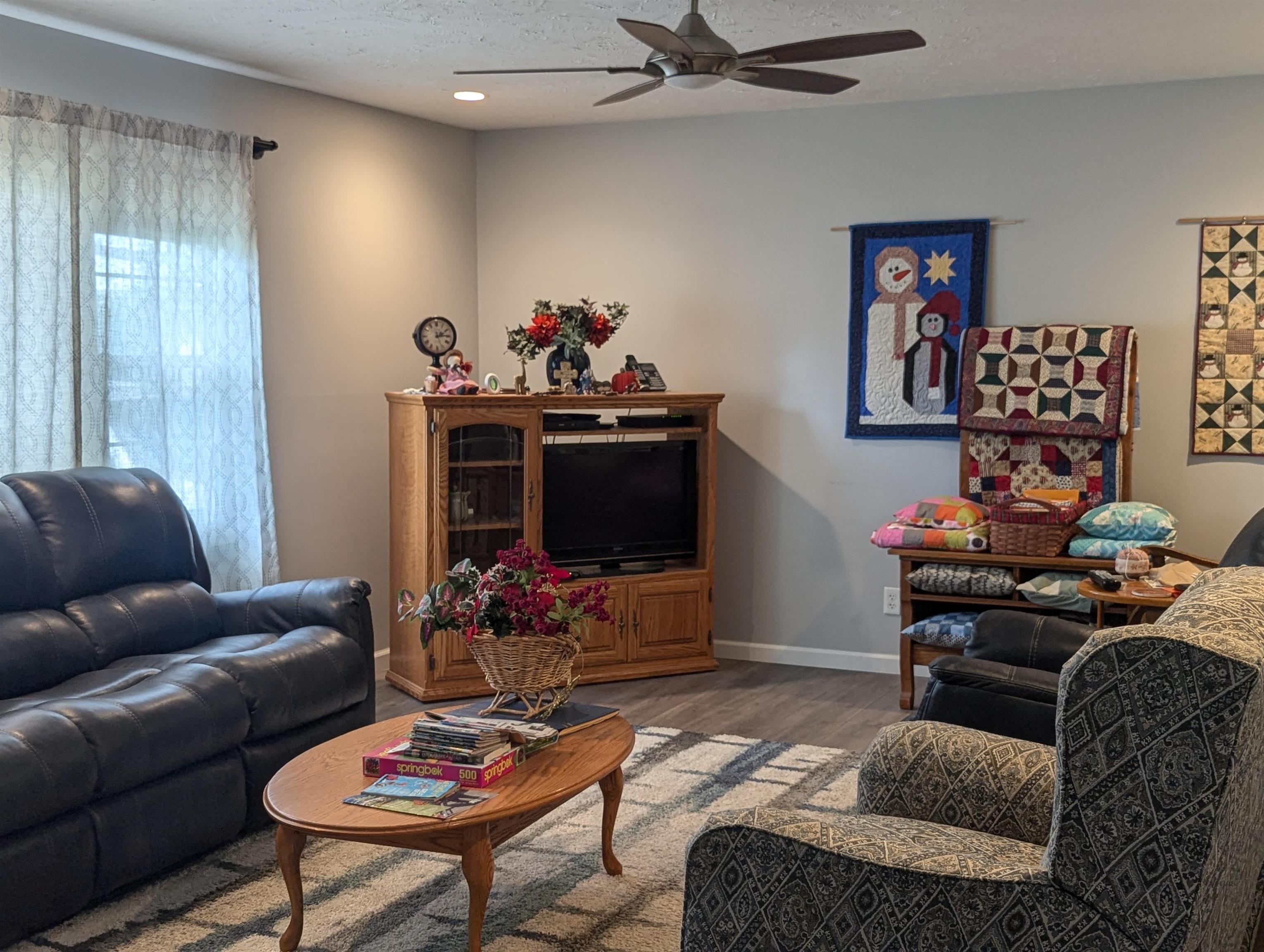 114 N Adams St, Hillsboro, Kansas image 6