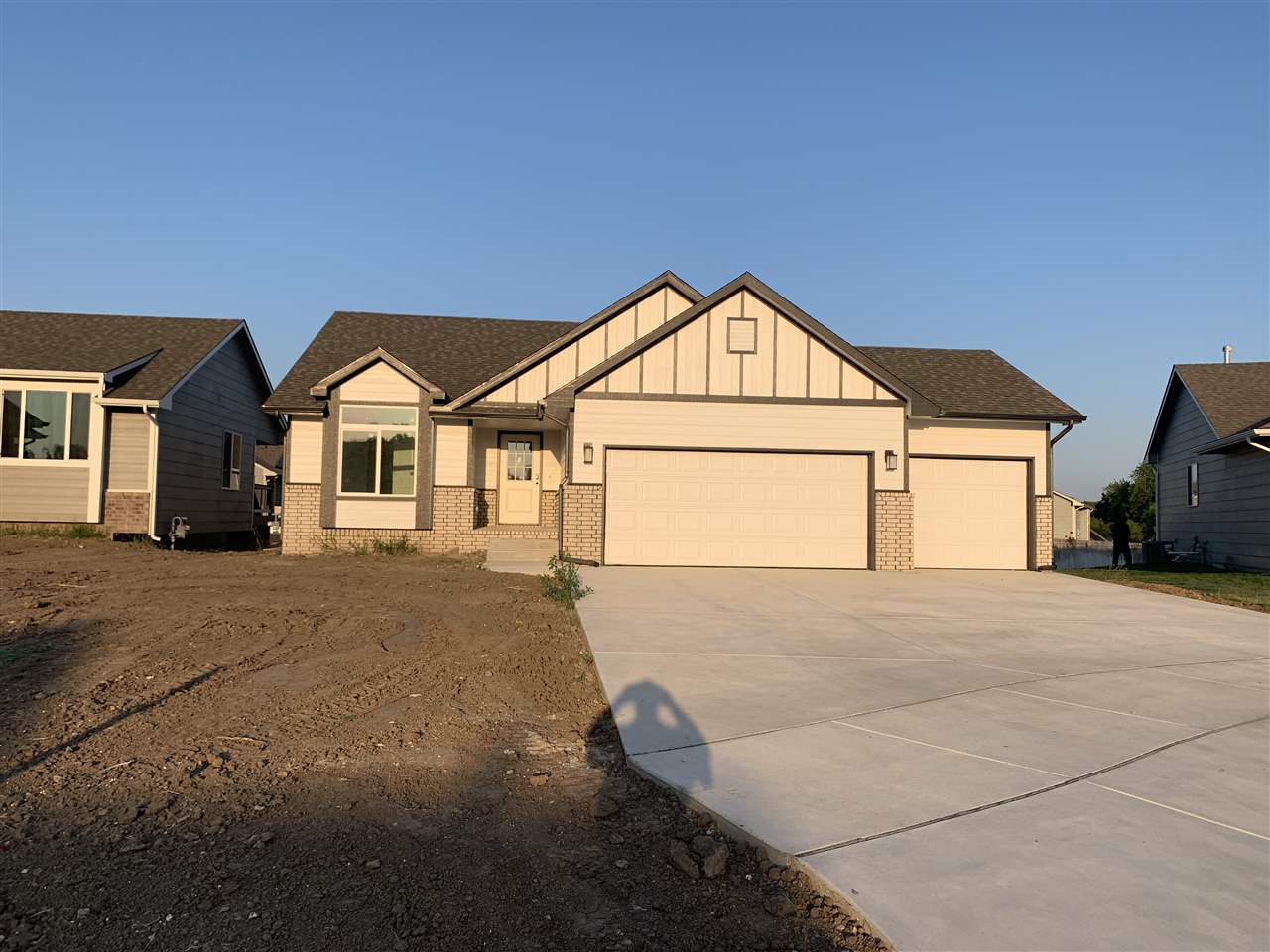 4510 S Mount Carmel Cir  