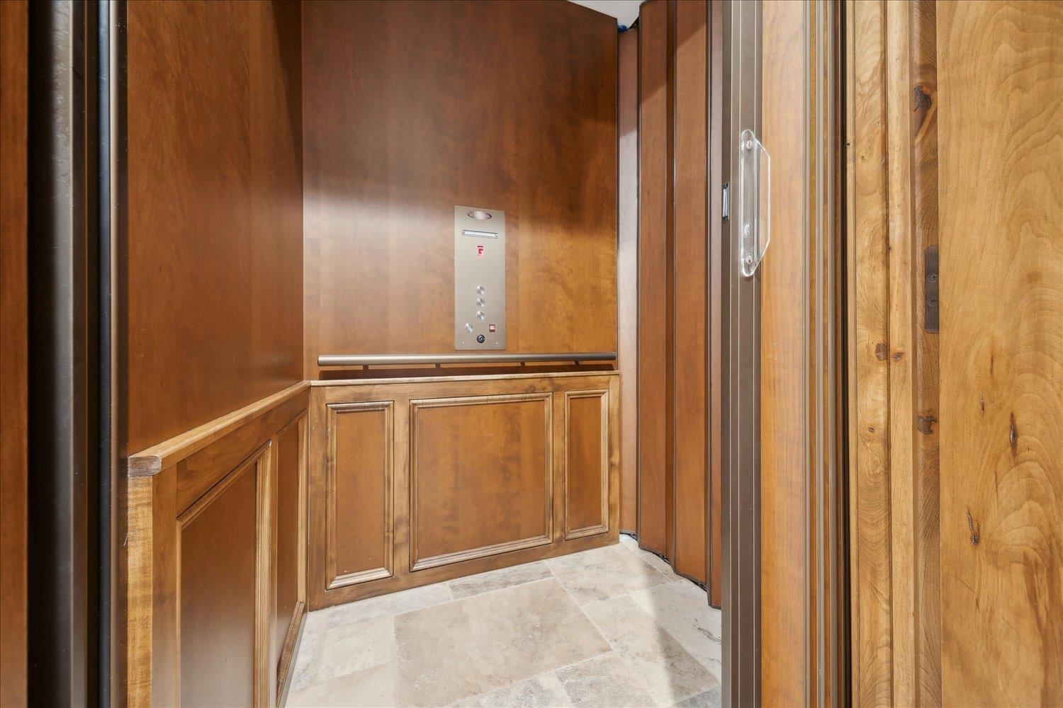 10801 E Glengate Cir, Wichita, Kansas image 19