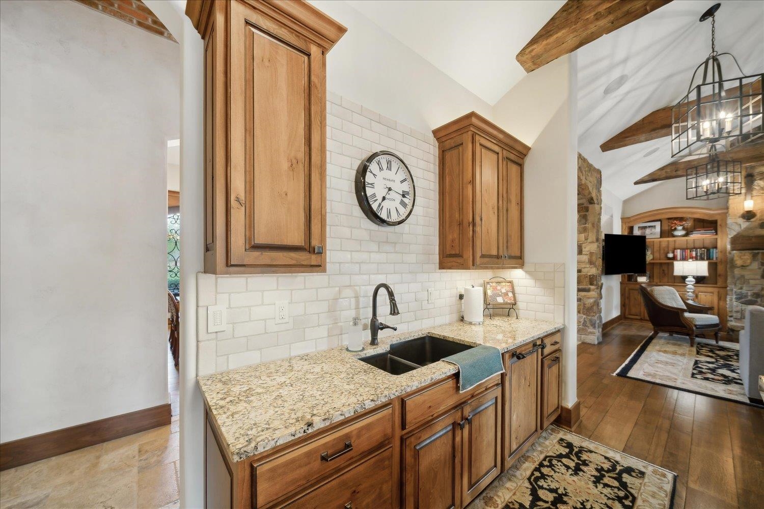10801 E Glengate Cir, Wichita, Kansas image 11