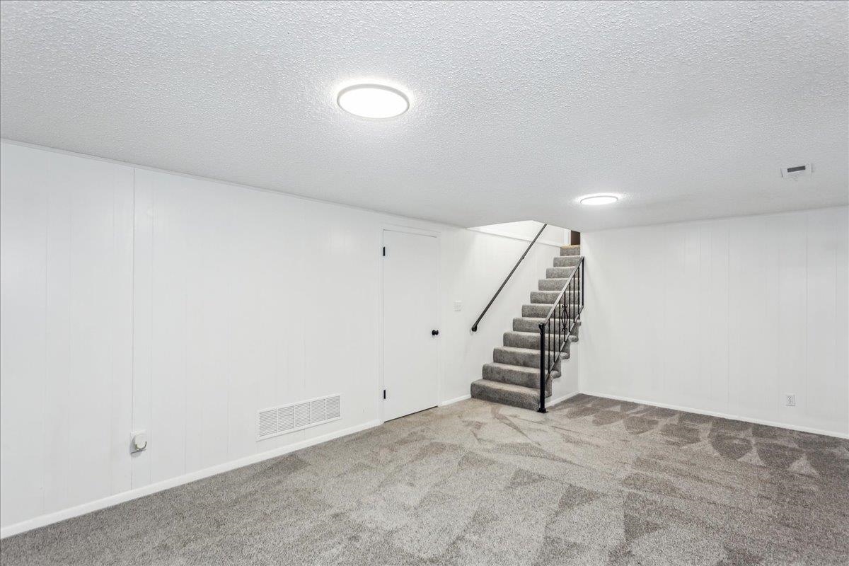 11323 W Taft St, Wichita, Kansas image 27