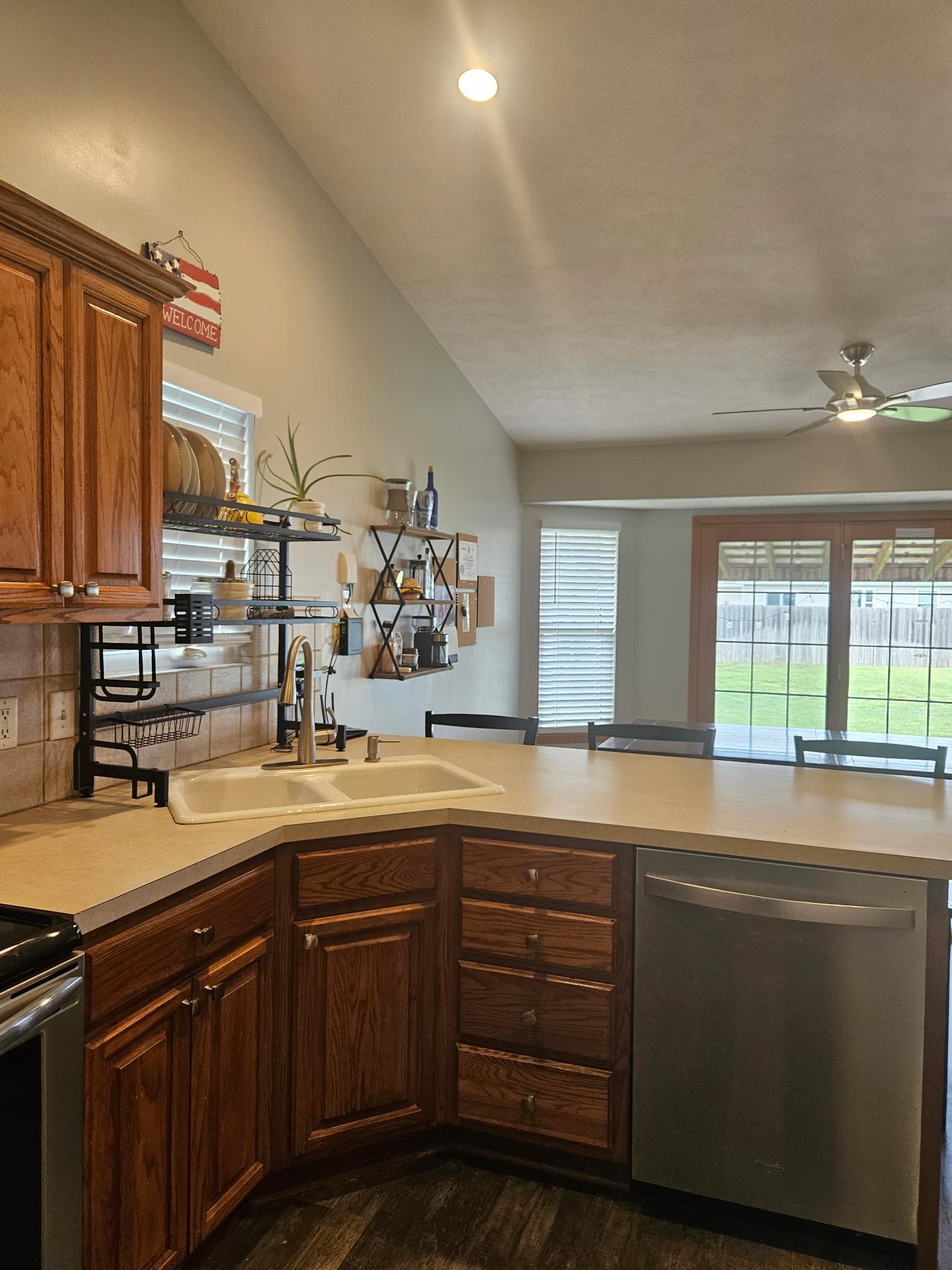 200 E 37th Ave, Hutchinson, Kansas image 9
