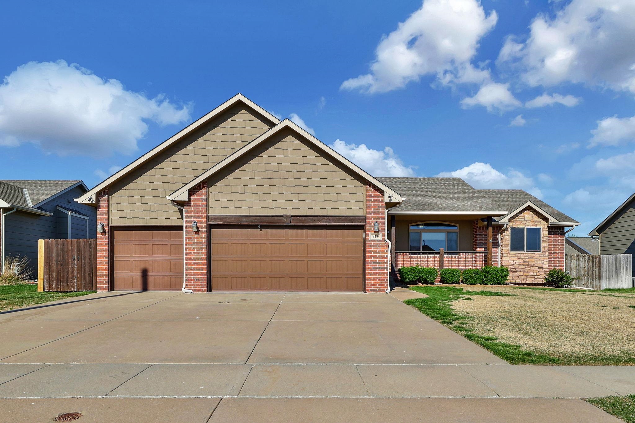 917 N Oak Ridge Ave, Goddard, Kansas image 1