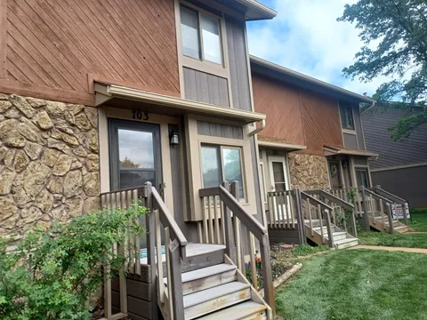 1530 N Smith Cir Unit #703, Wichita, KS MLS: 654407