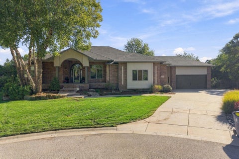 Photo of 8421 W Meadow Park, Wichita, KS 67205 (MLS # 680230)