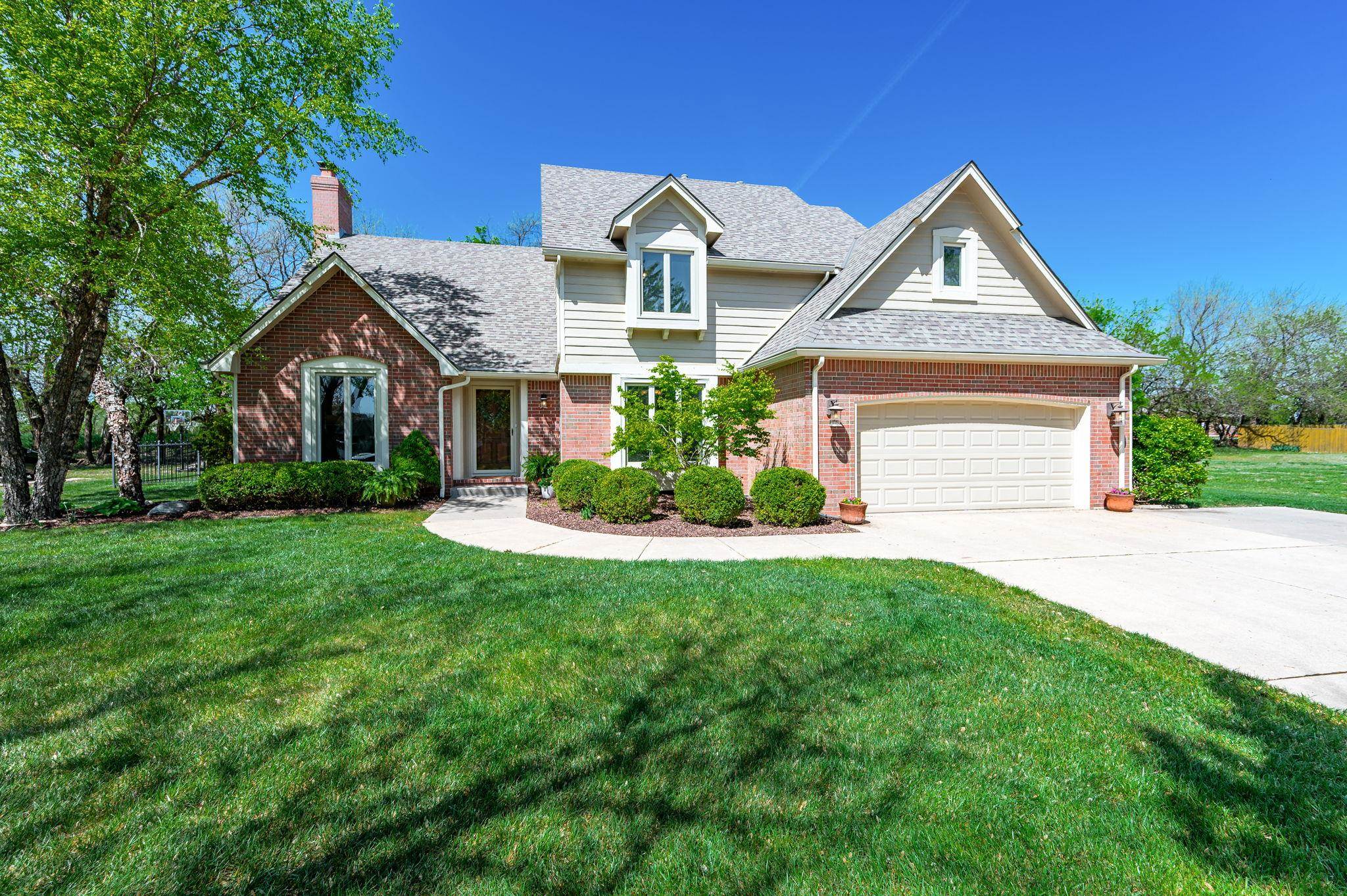 1655 S Bower Dr, Wichita, Kansas image 1