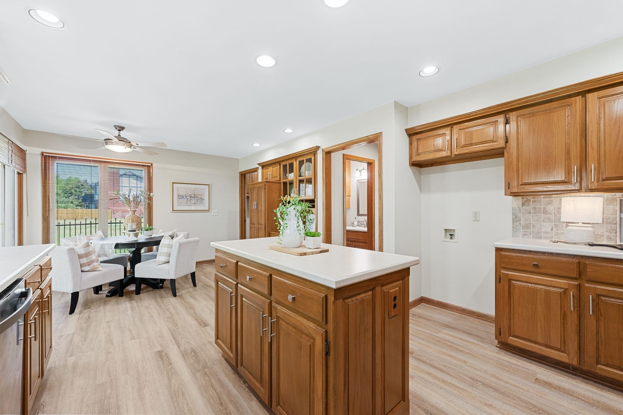 1655 S Bower Dr, Wichita, Kansas image 13