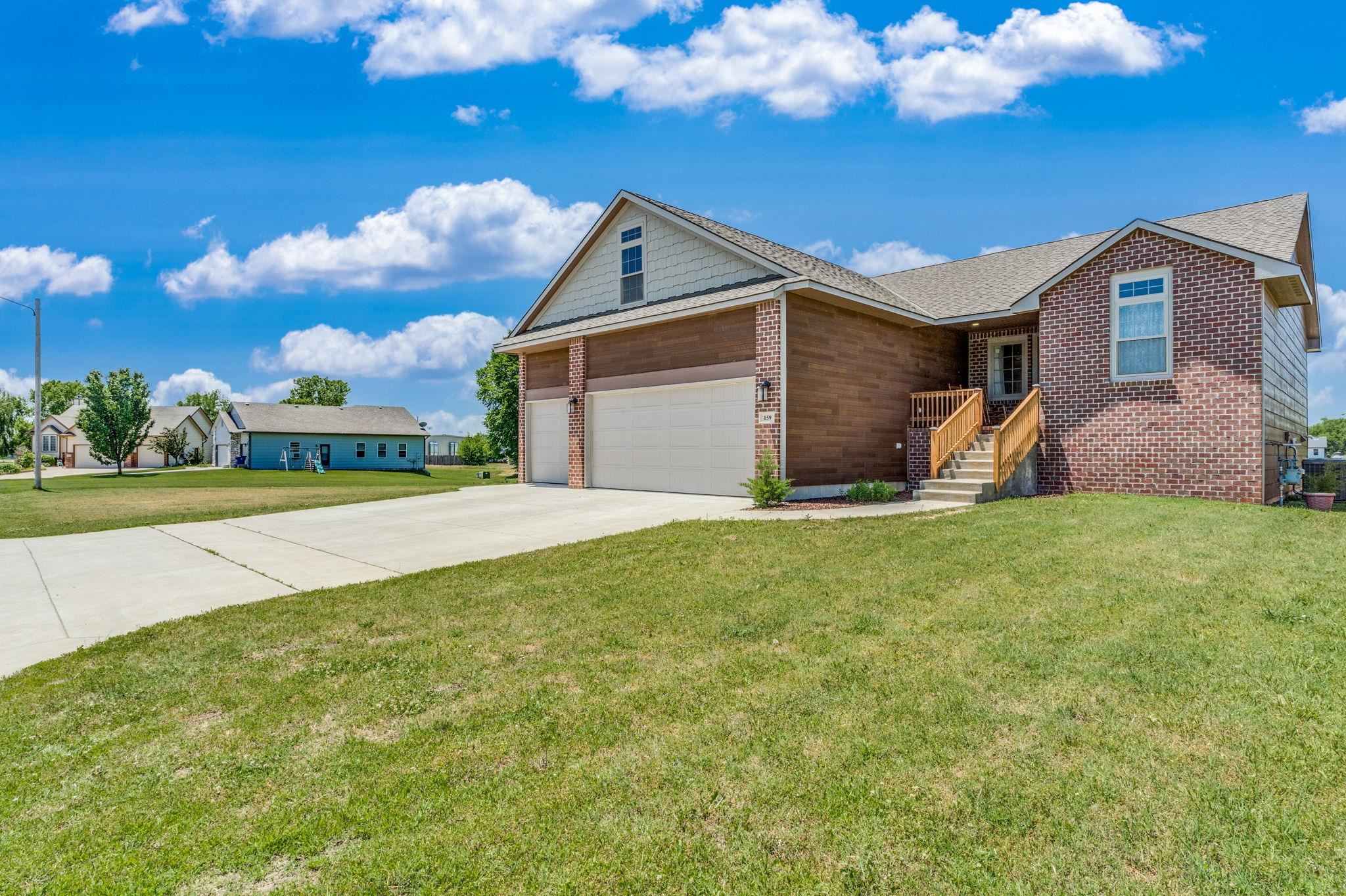 159 N Longhorn Ct, Clearwater, Kansas image 3