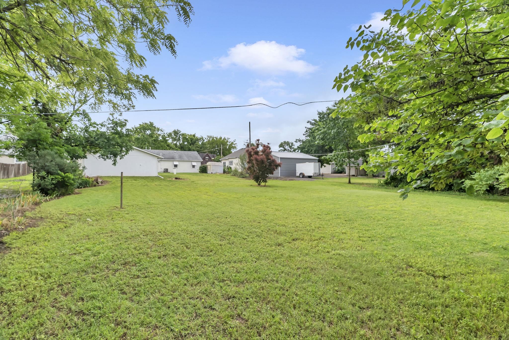 211 N Madison Ave, Sedgwick, Kansas image 18