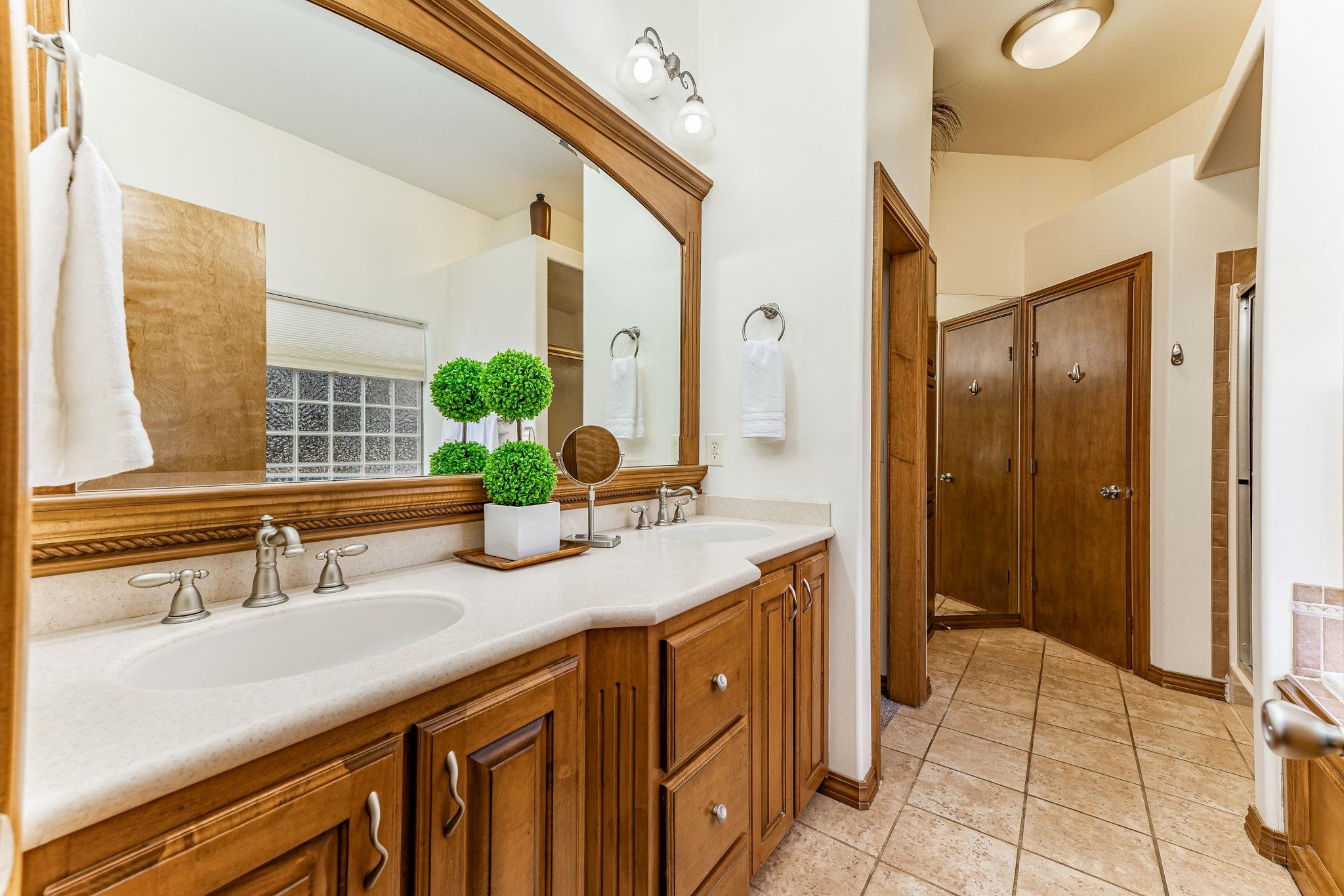 3234 N Brush Creek, Wichita, Kansas image 14