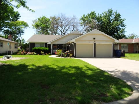 Homes For Sale - 1009 S Dalton Dr<br/> Sedgwick County, Wichita, KS 67207