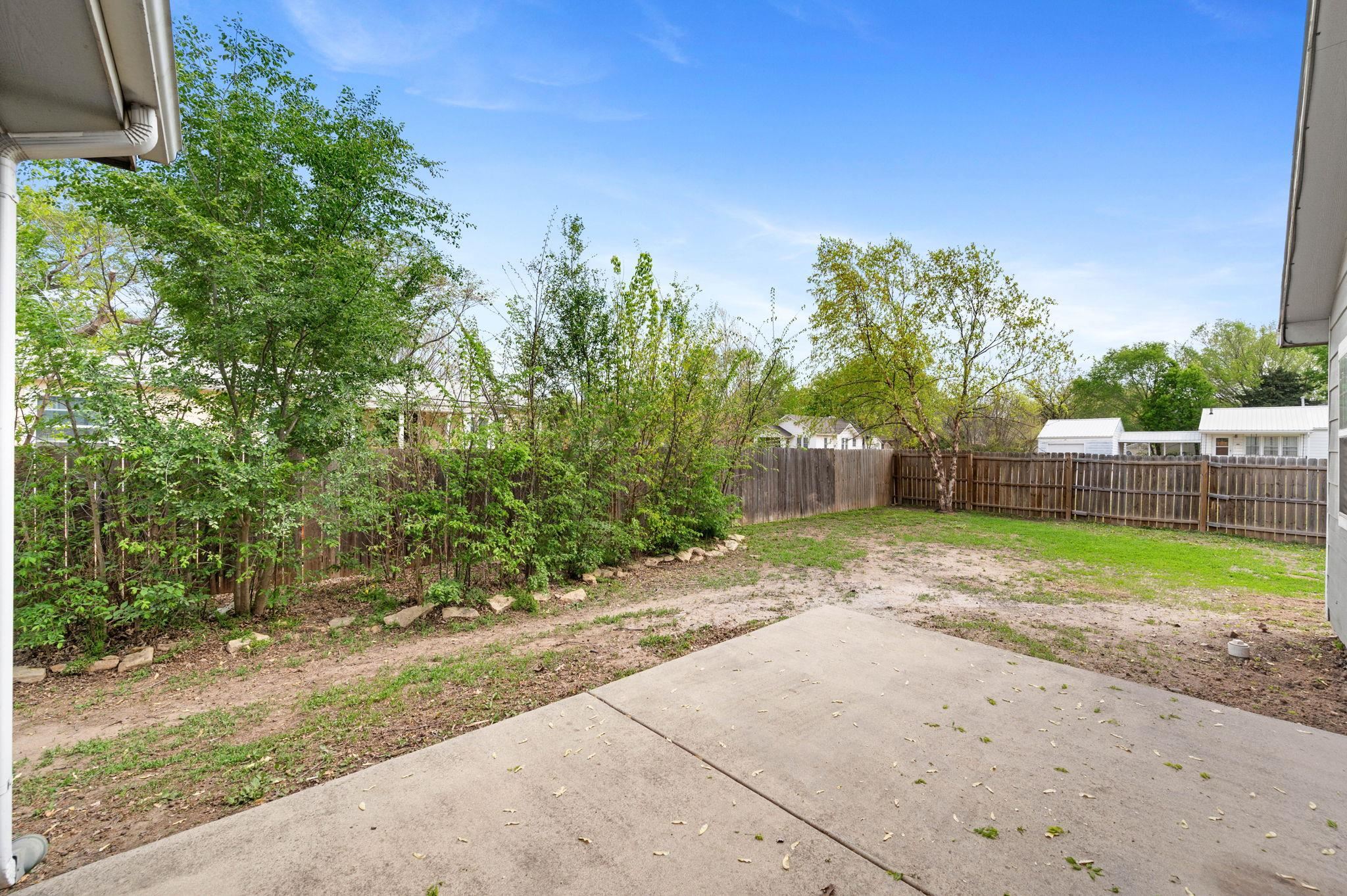 226 E 1st St, Douglass, Kansas image 30