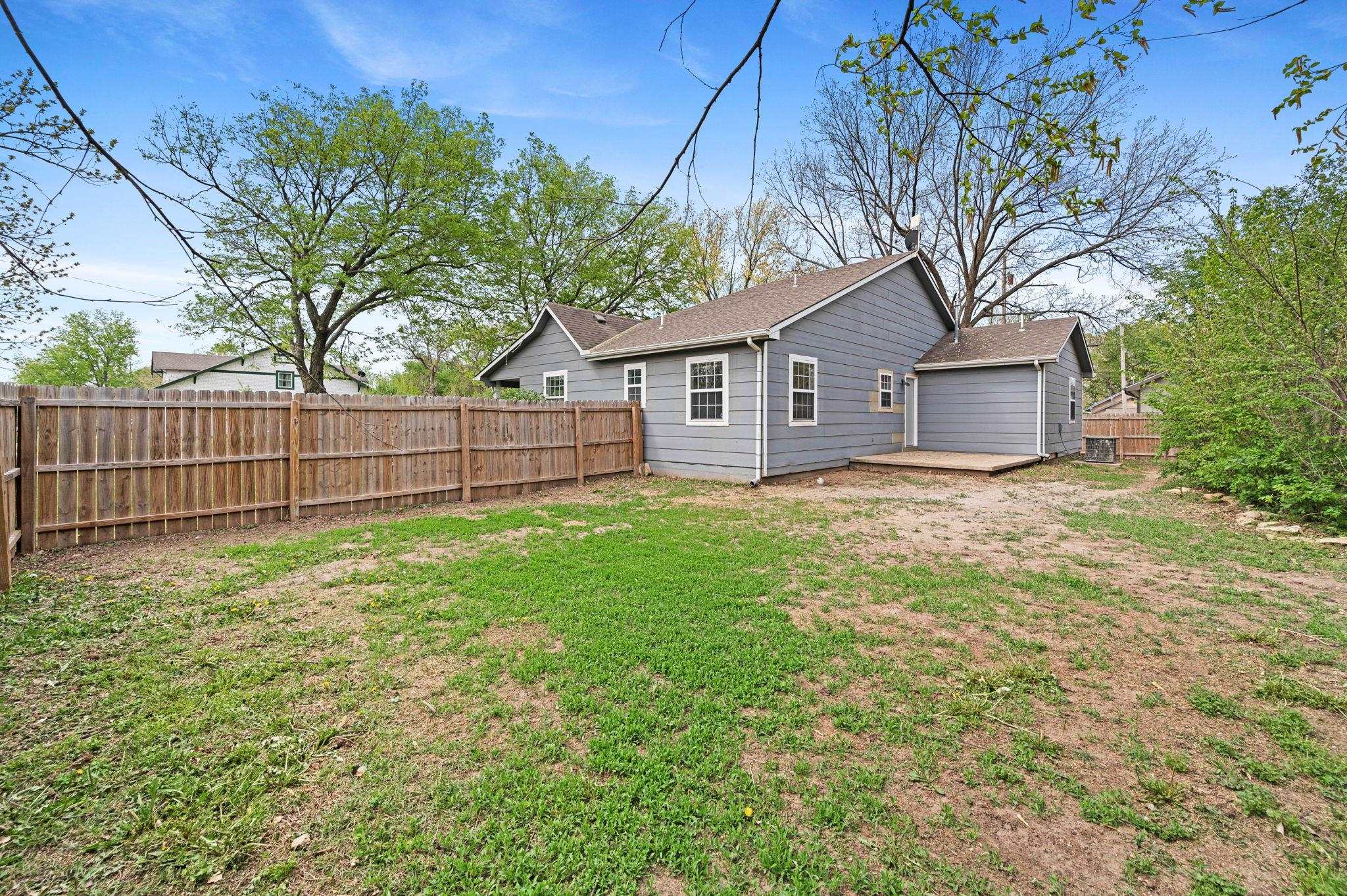 226 E 1st St, Douglass, Kansas image 27