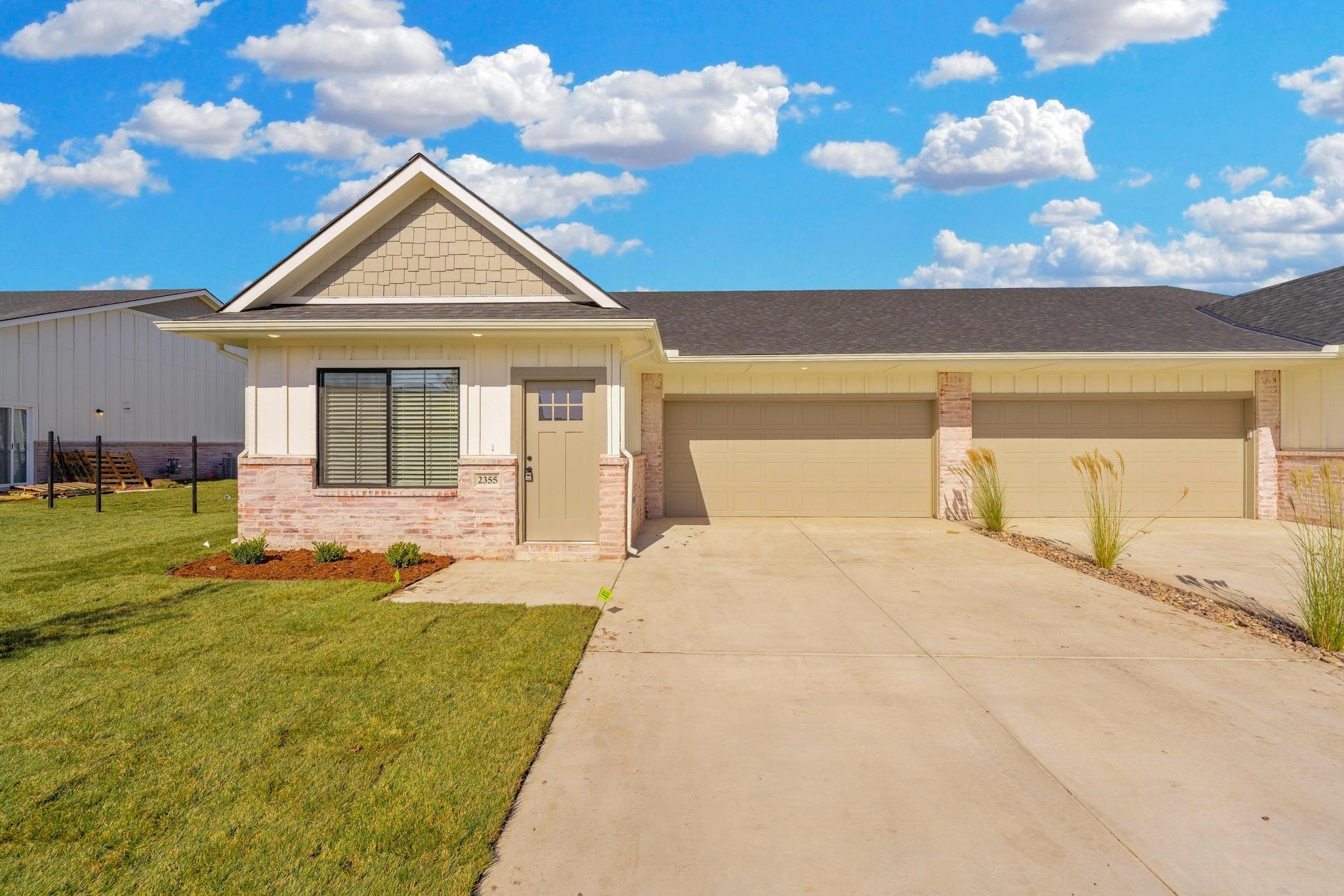 2338 S Spring Hill Ct, Goddard, Kansas image 3