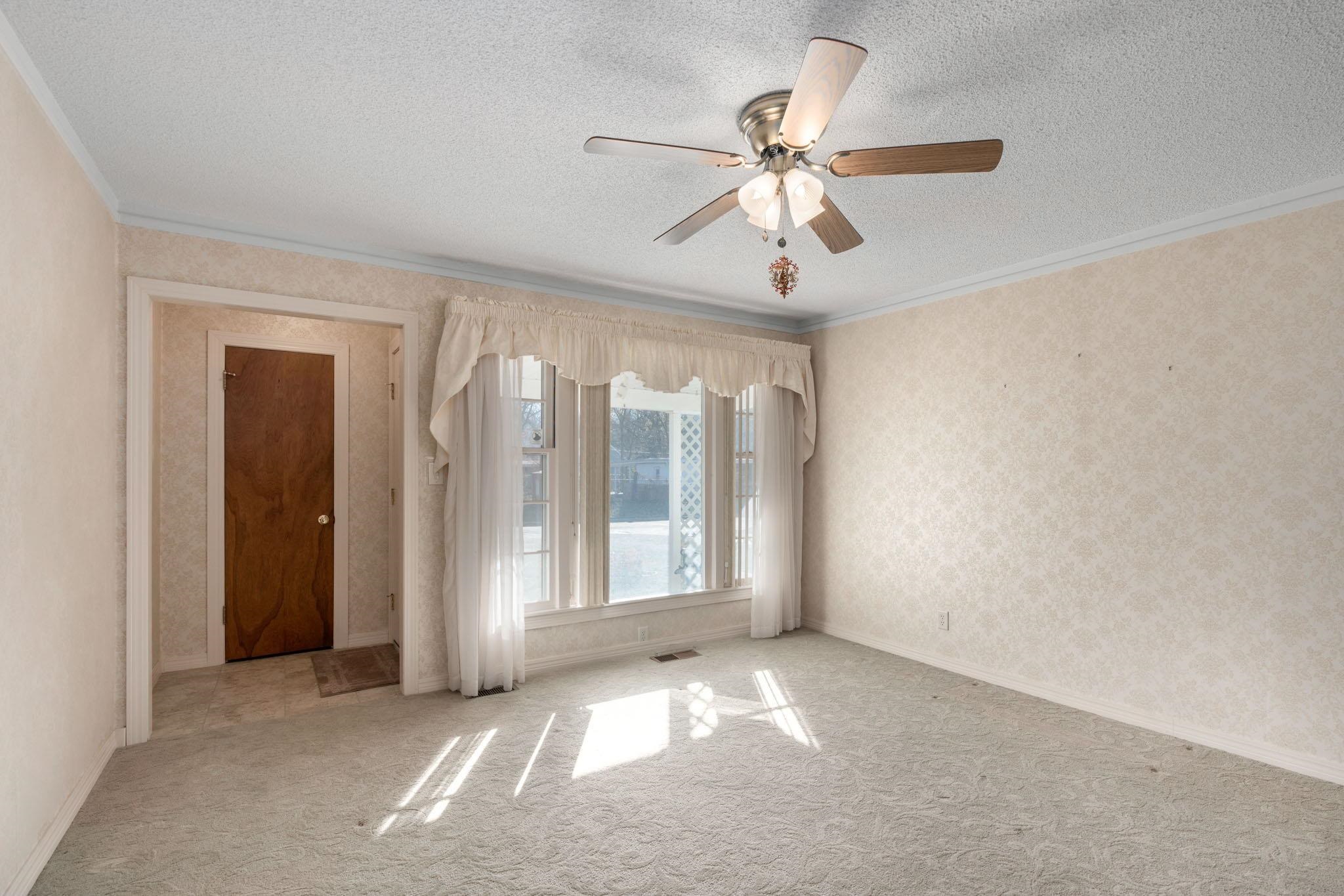 Wichita, Kansas 67216, United States, 3 Bedrooms Bedrooms, ,2 BathroomsBathrooms,Residential,Pending,67526