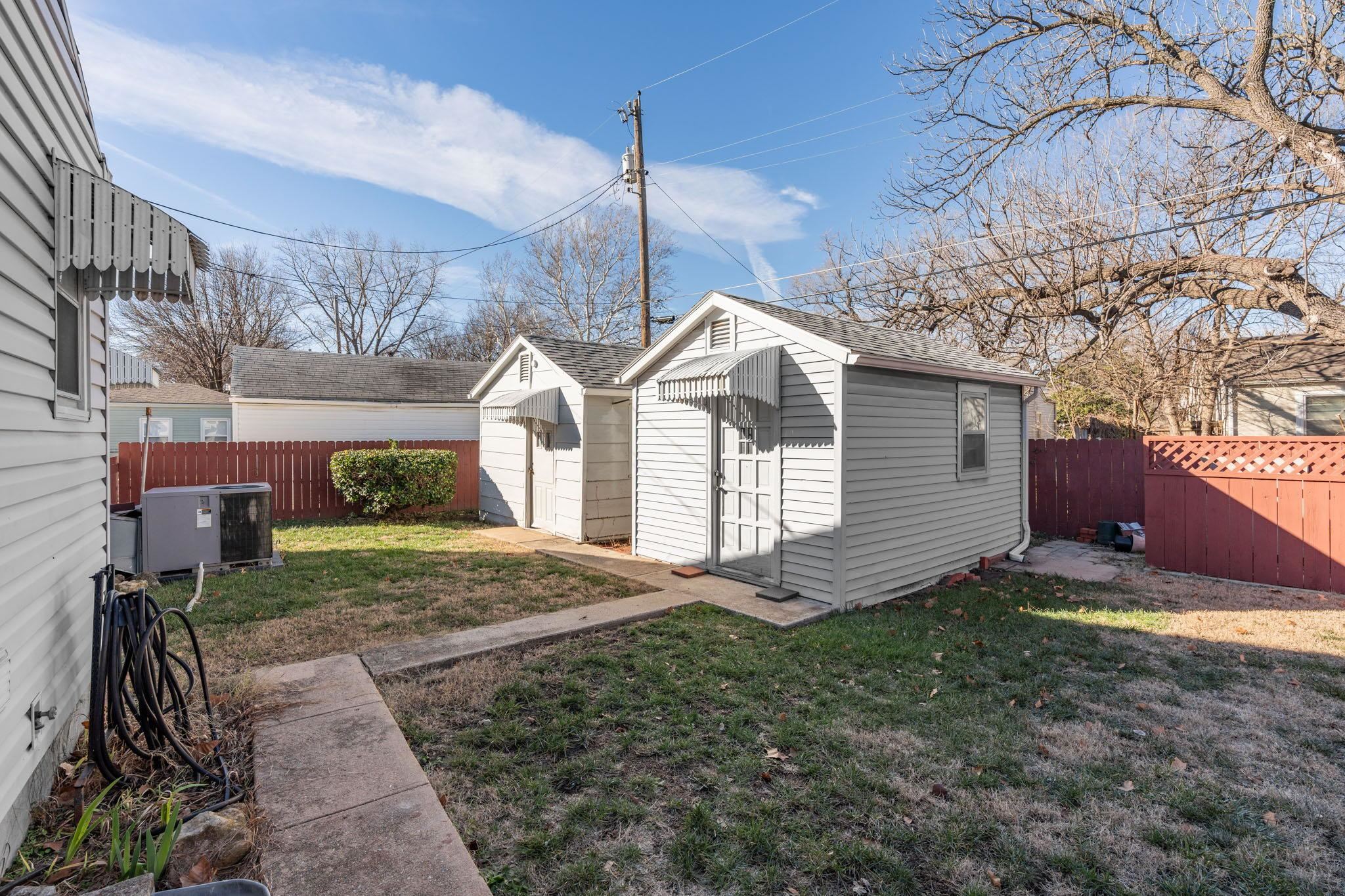 Wichita, Kansas 67216, United States, 3 Bedrooms Bedrooms, ,2 BathroomsBathrooms,Residential,Pending,67526