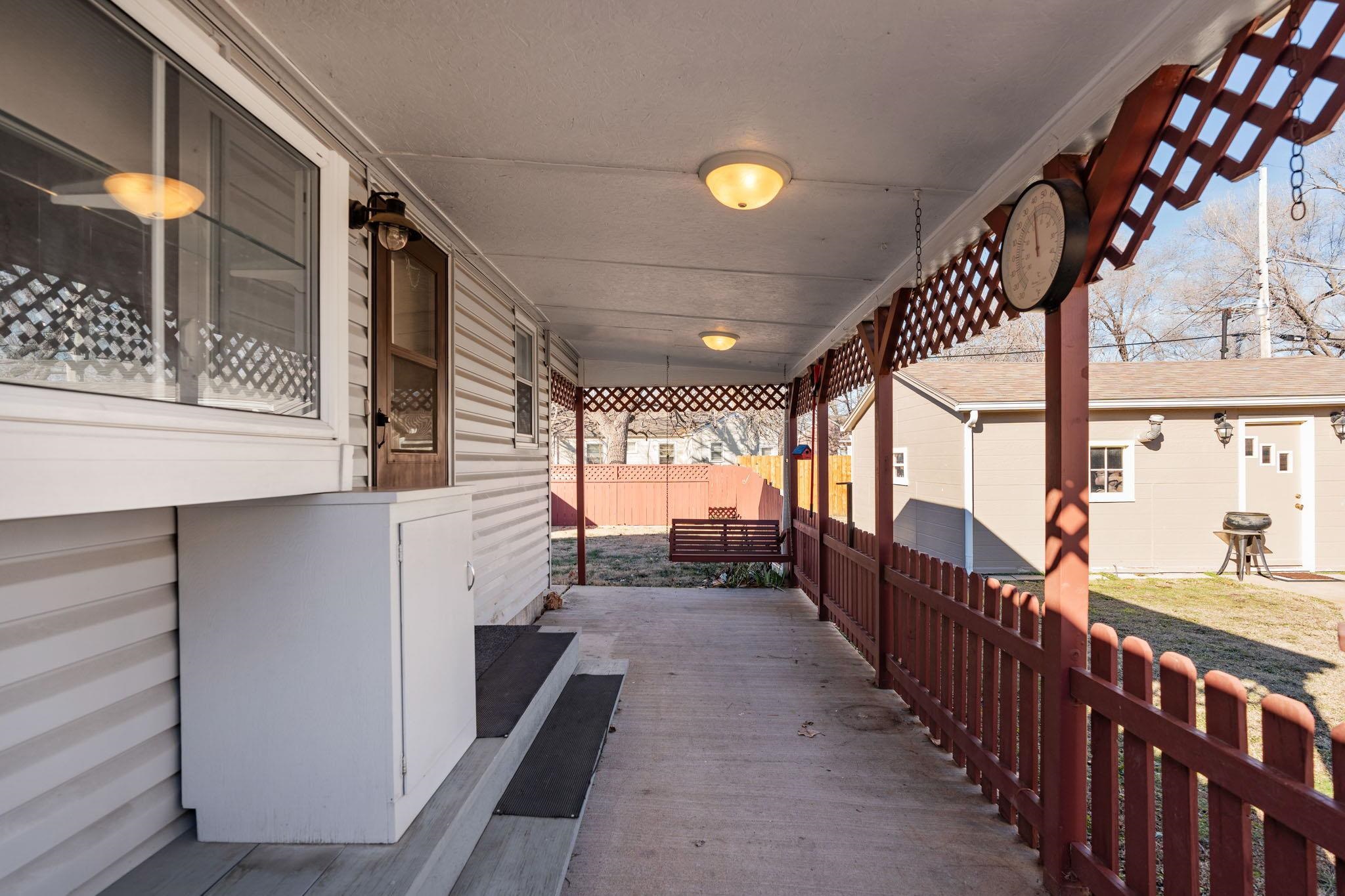 Wichita, Kansas 67216, United States, 3 Bedrooms Bedrooms, ,2 BathroomsBathrooms,Residential,Pending,67526