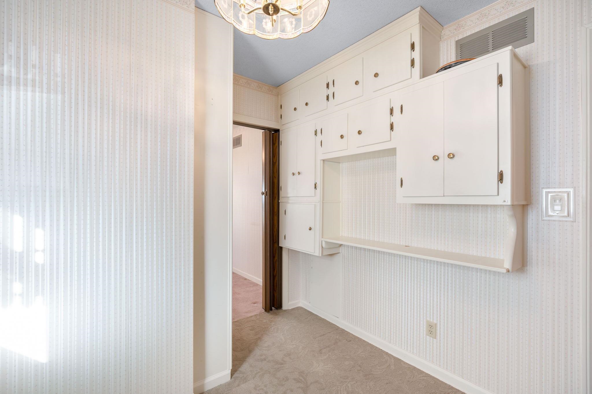 Wichita, Kansas 67216, United States, 3 Bedrooms Bedrooms, ,2 BathroomsBathrooms,Residential,Pending,67526