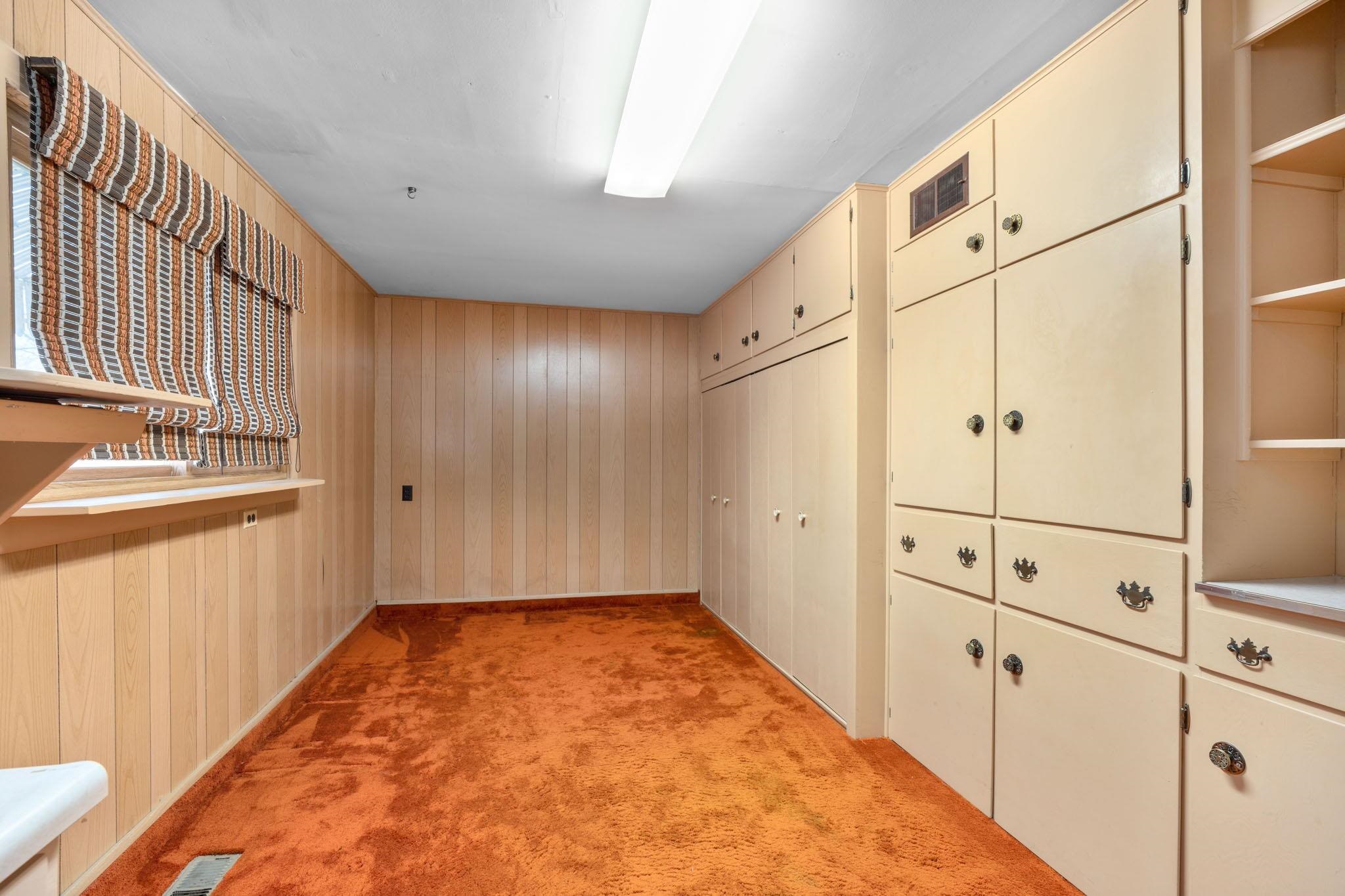 Wichita, Kansas 67216, United States, 3 Bedrooms Bedrooms, ,2 BathroomsBathrooms,Residential,Pending,67526