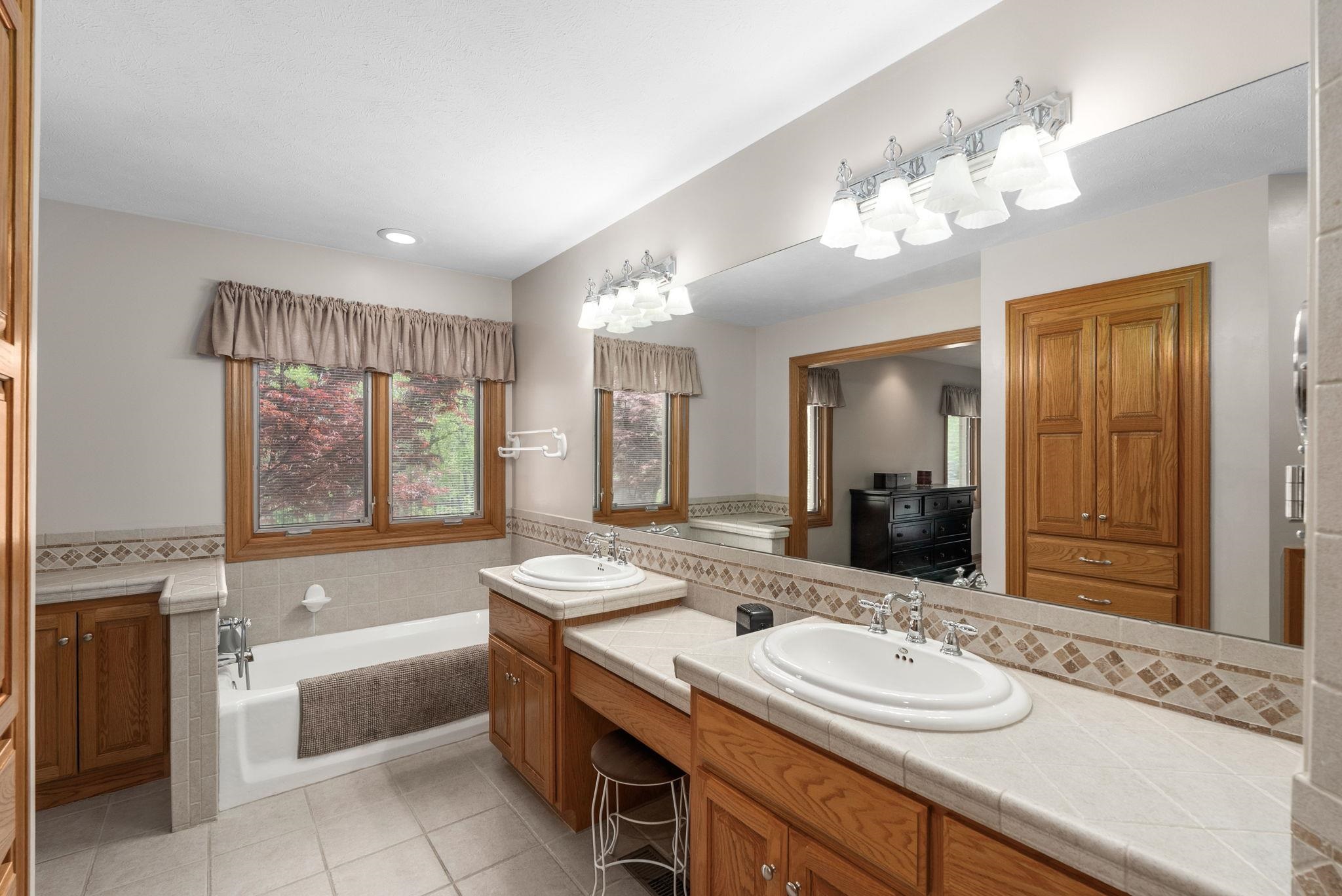 15806 E Woodcreek St, Wichita, Kansas image 14