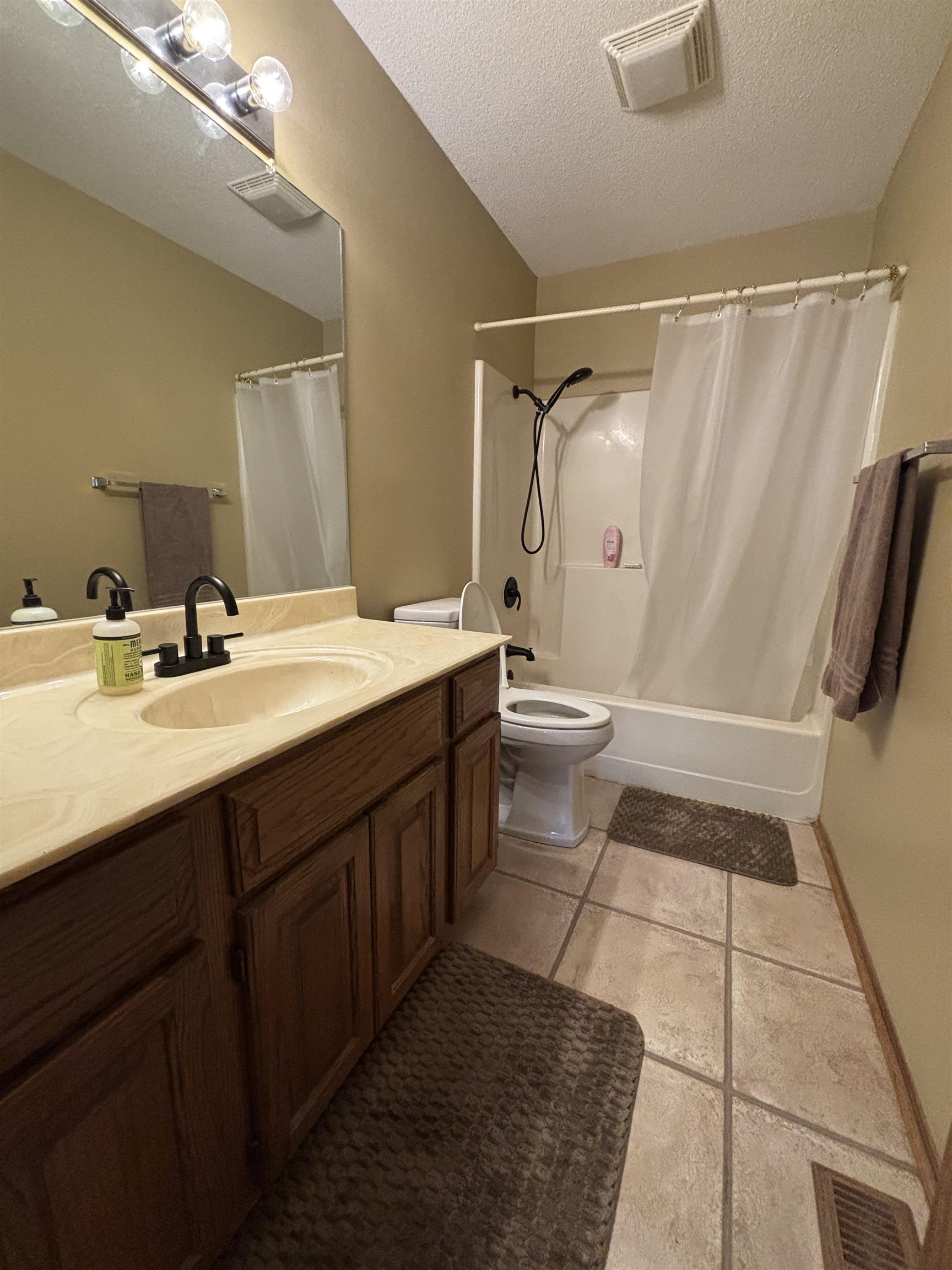 8712 E Parkmont Dr, Wichita, Kansas image 12