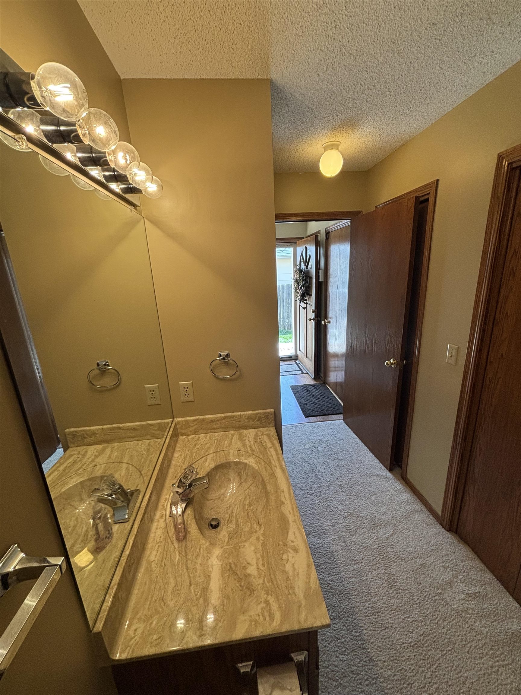 8712 E Parkmont Dr, Wichita, Kansas image 8