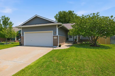Homes For Sale - 2238 S Milstead St<br/> Wichita, KS 67209